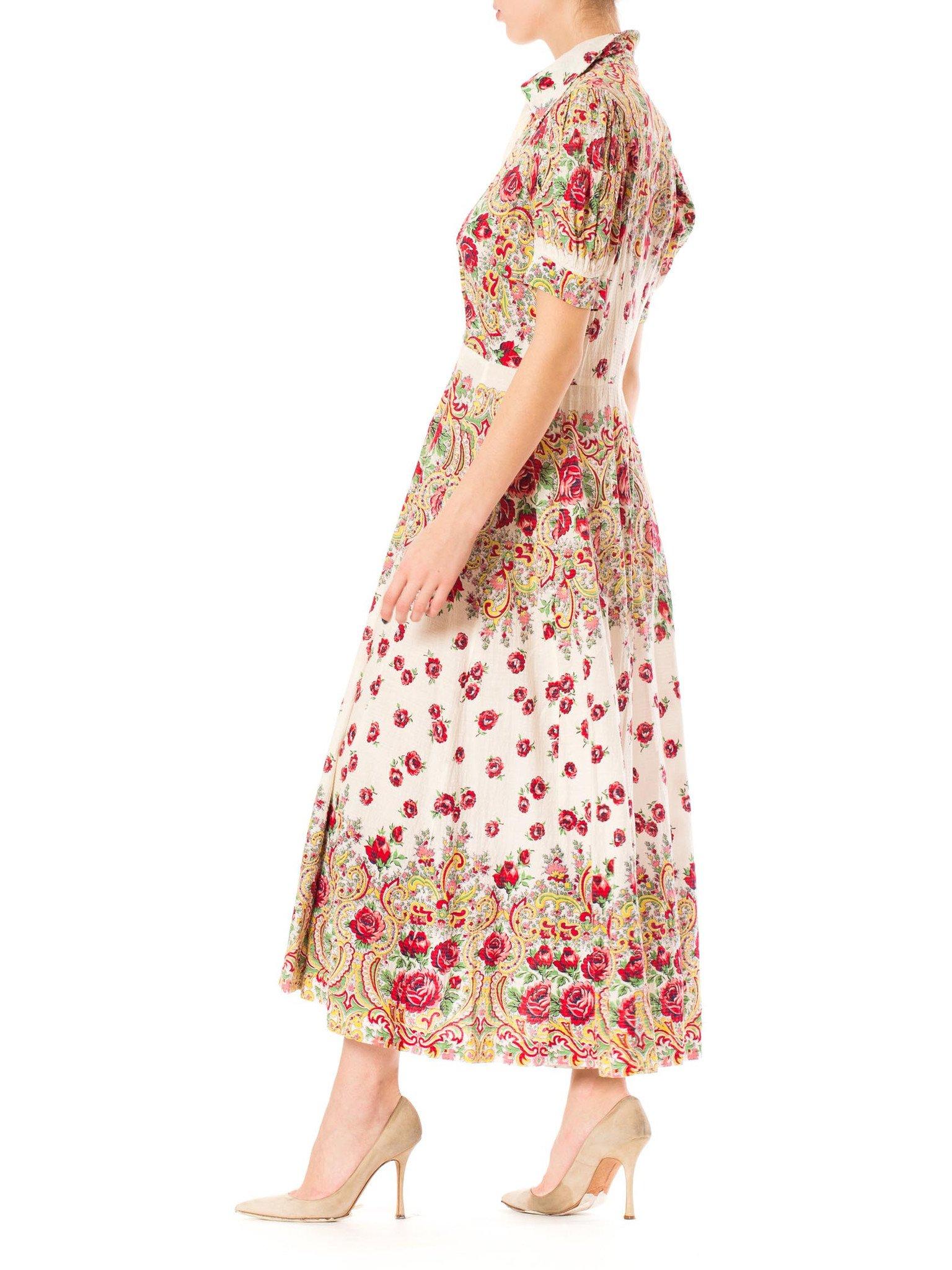 1940S White & Red Cotton Seersucker Bohemian Russian Style Floral Rose Print Sh For Sale 1