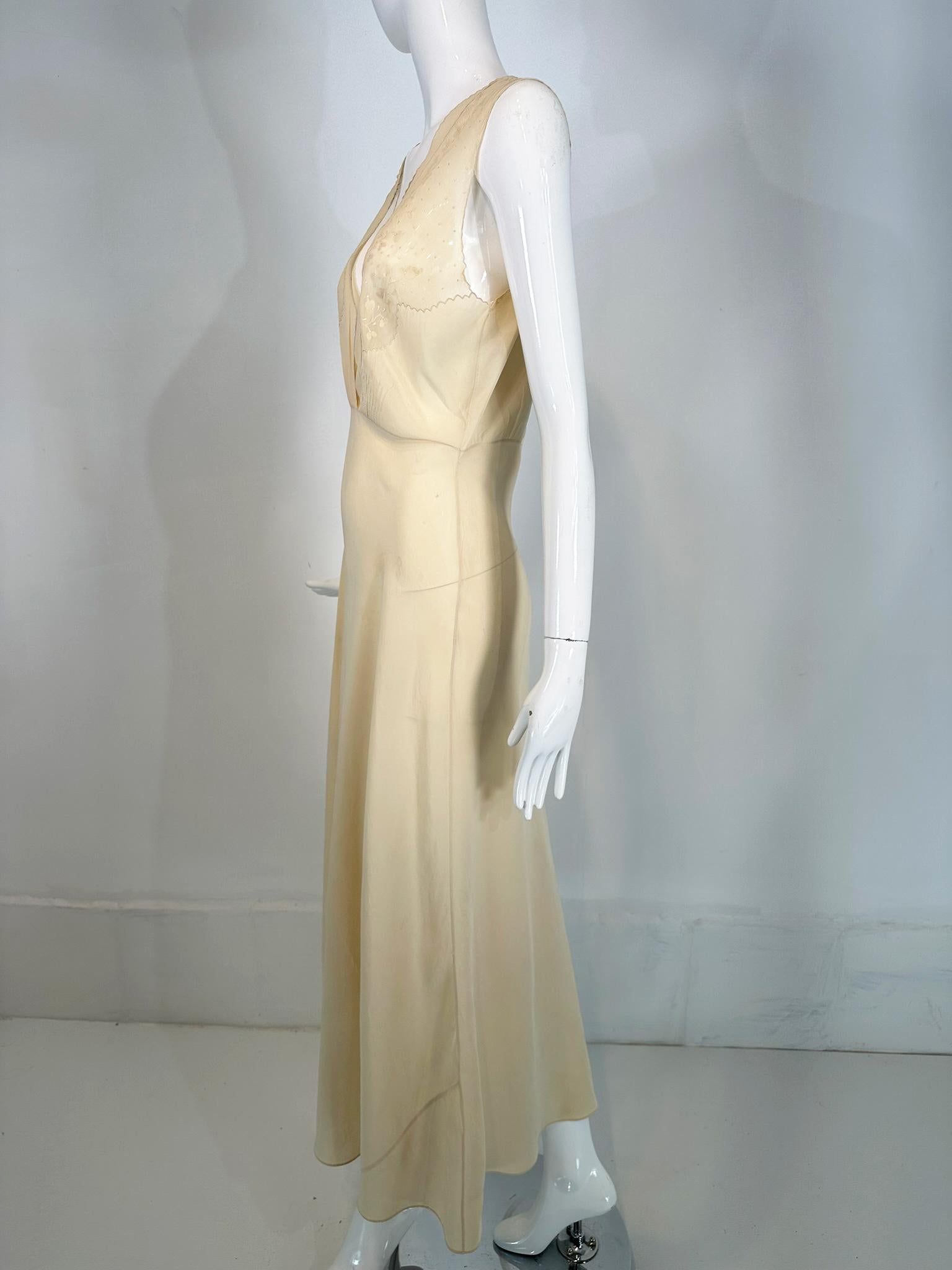 1930s Cream Bias Cut Sheer Silk Hand Embroidered & Appliqued Slip Dress Gown For Sale 8