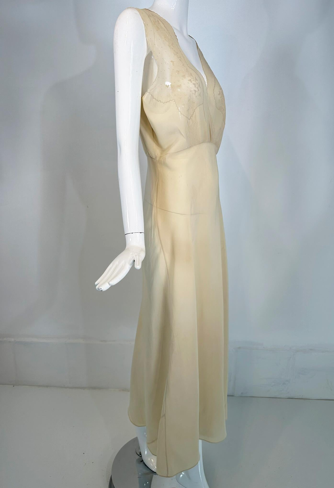 1930s Cream Bias Cut Sheer Silk Hand Embroidered & Appliqued Slip Dress Gown In Good Condition For Sale In West Palm Beach, FL