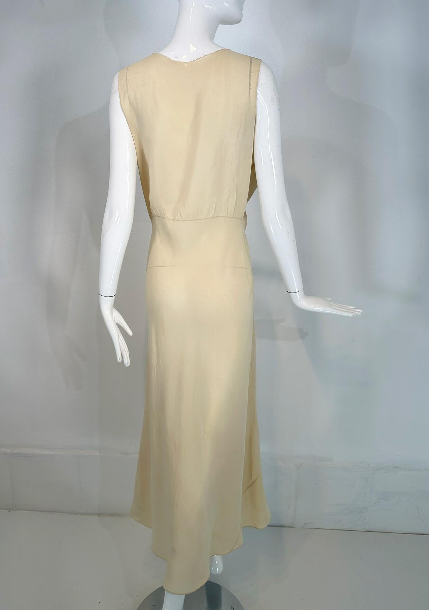 1930s Cream Bias Cut Sheer Silk Hand Embroidered & Appliqued Slip Dress Gown For Sale 4
