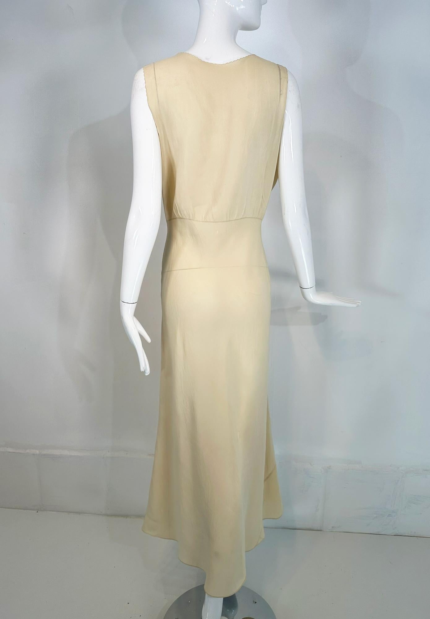 1930s Cream Bias Cut Sheer Silk Hand Embroidered & Appliqued Slip Dress Gown For Sale 5