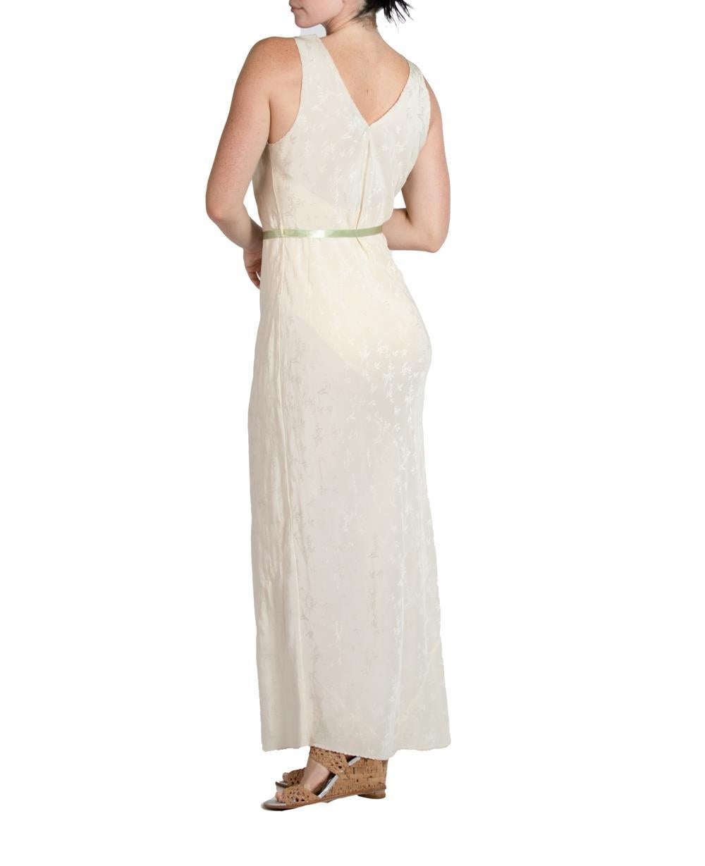 1930S Cream Bias Cut Silk Jacquard Negligee With Couture Grade Embroidery For Sale 4