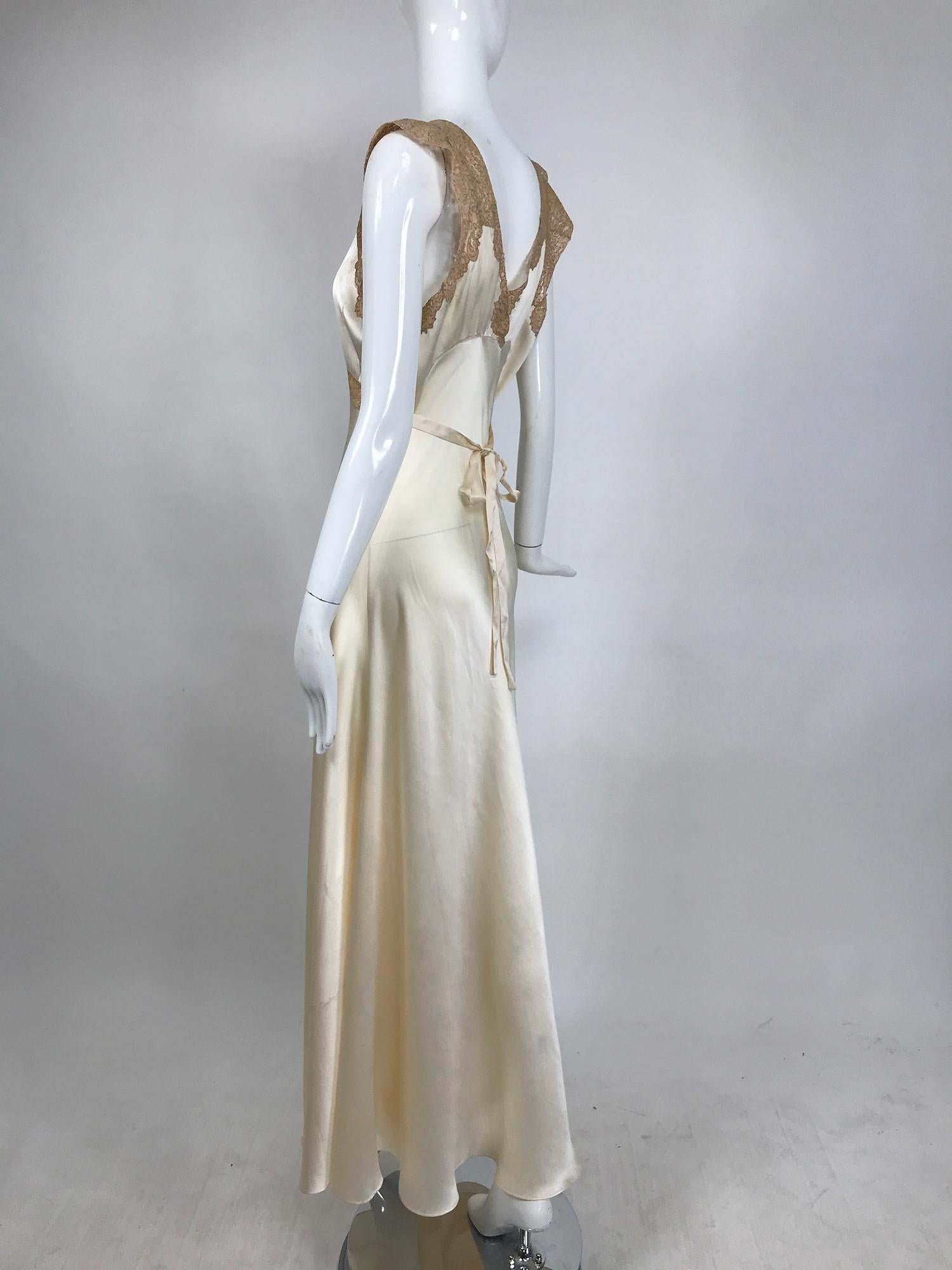 1930s Cream Silk Charmeuse Bias Cut Couture Gown With Ecru Lace Trim 1