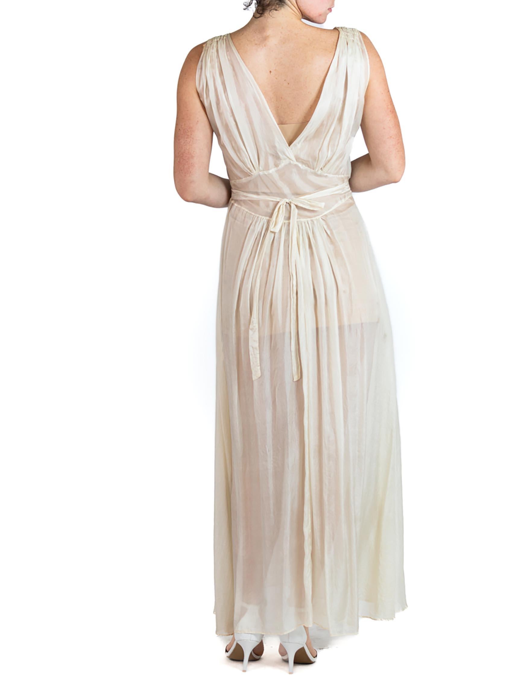 1930S Cream Silk Feather Weight Robe & Negligee Ensemble For Sale 1