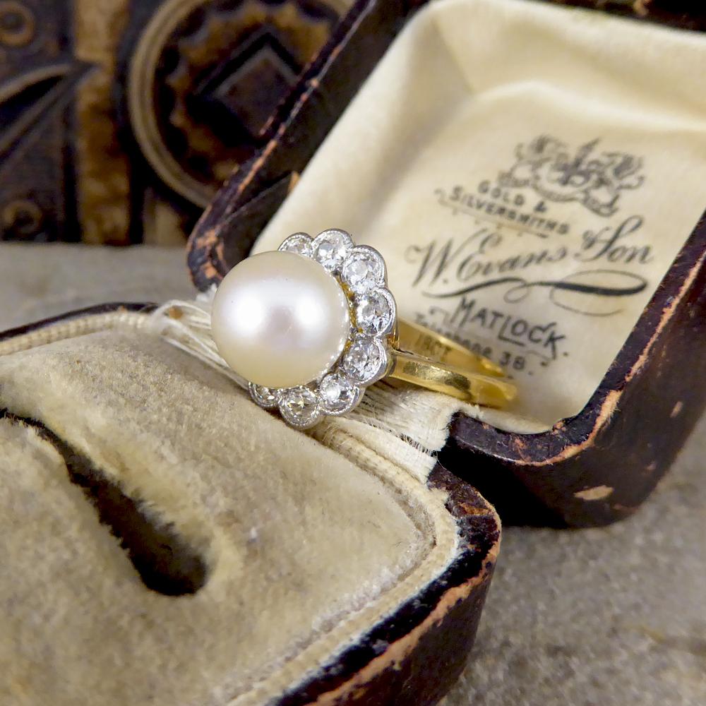 1930s Cultured Pearl and Diamond Cluster Ring in 18 Carat Gold 4