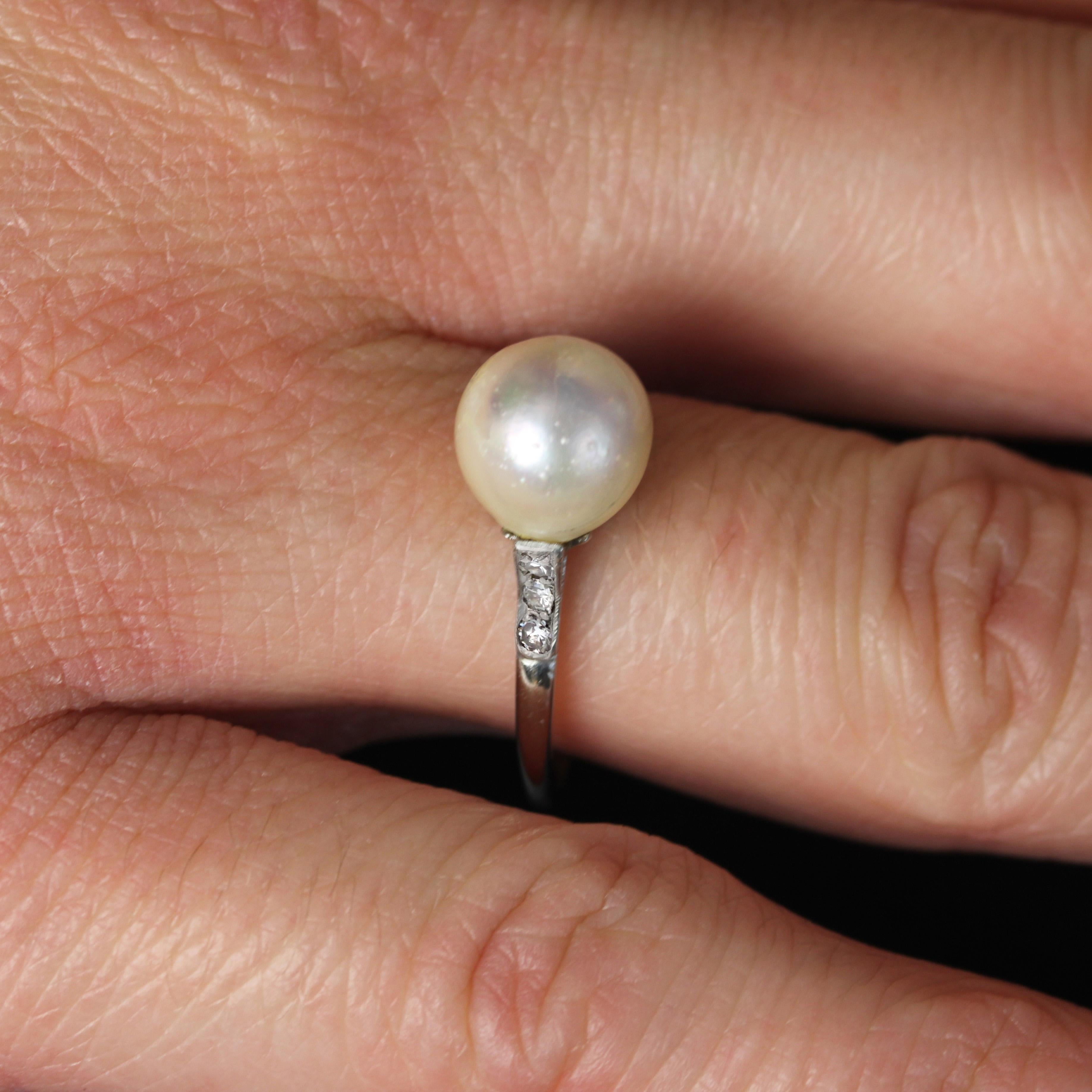 1930s Cultured Pearl Diamonds 18 Karat White Gold Art Deco Ring For Sale 4