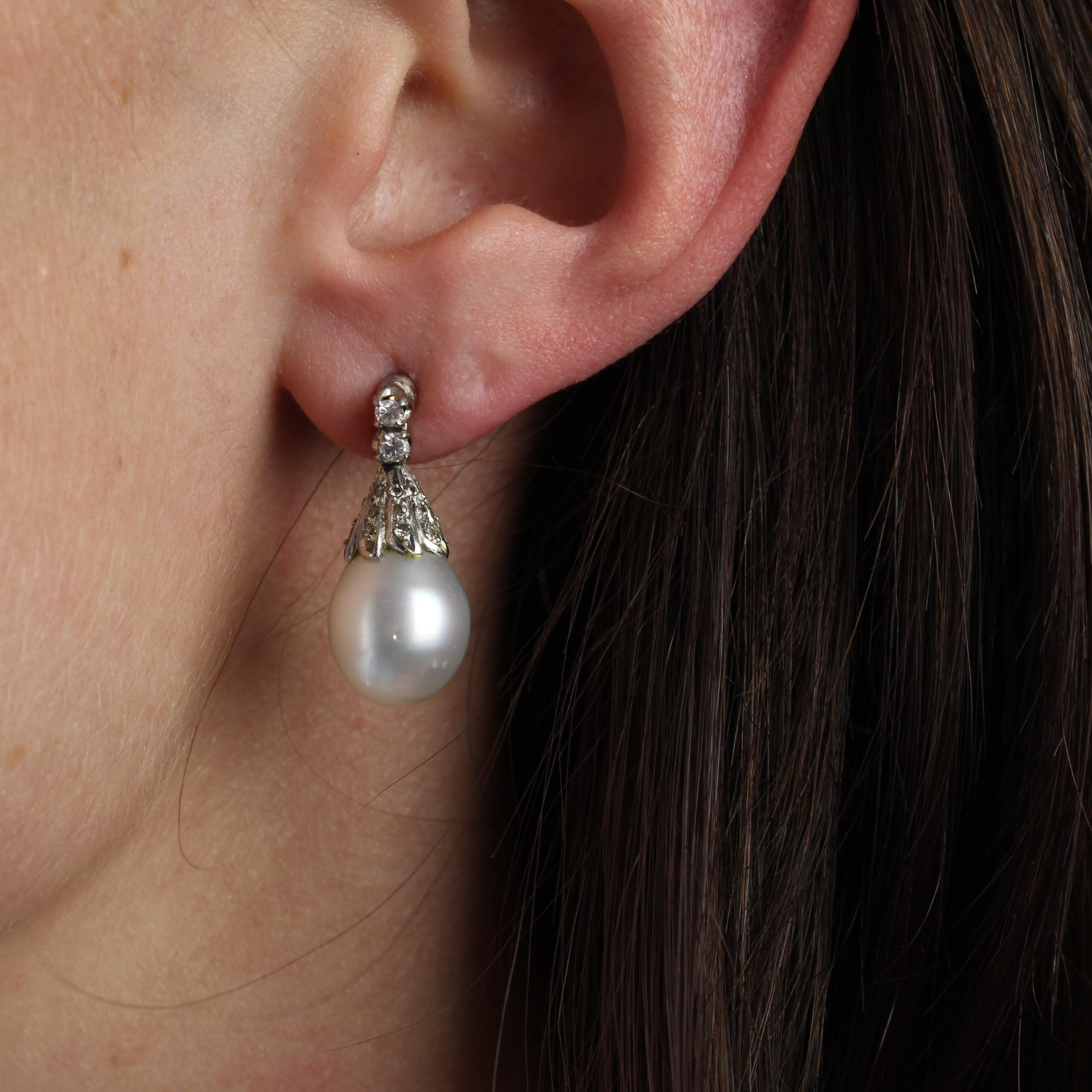 Women's 1930s Cultured Pearls Diamonds 18 Karat White Gold Drop Earrings