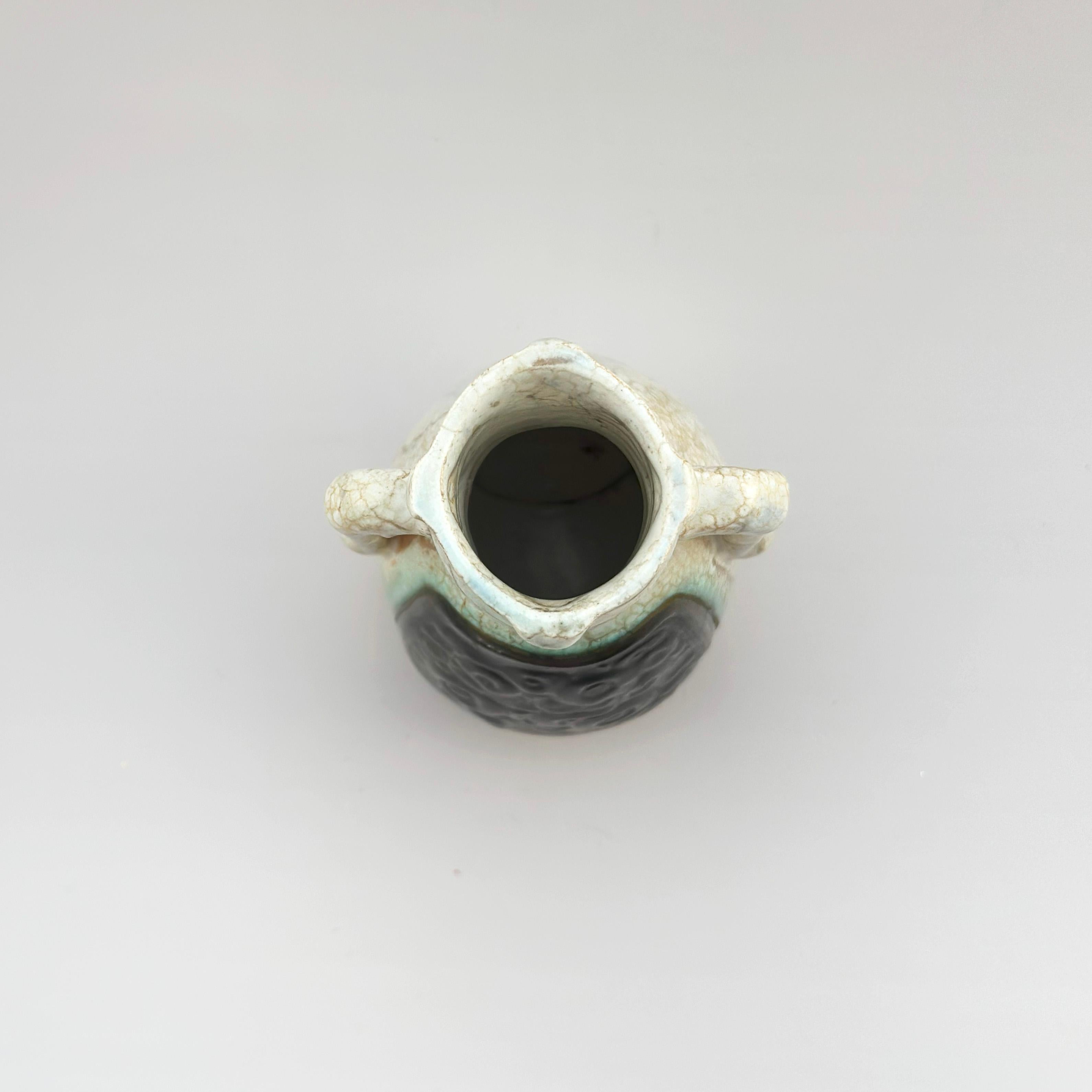 1930s Czech Art Deco Ditmar Urn Vase en céramique Ditmar Urbach en vente 1