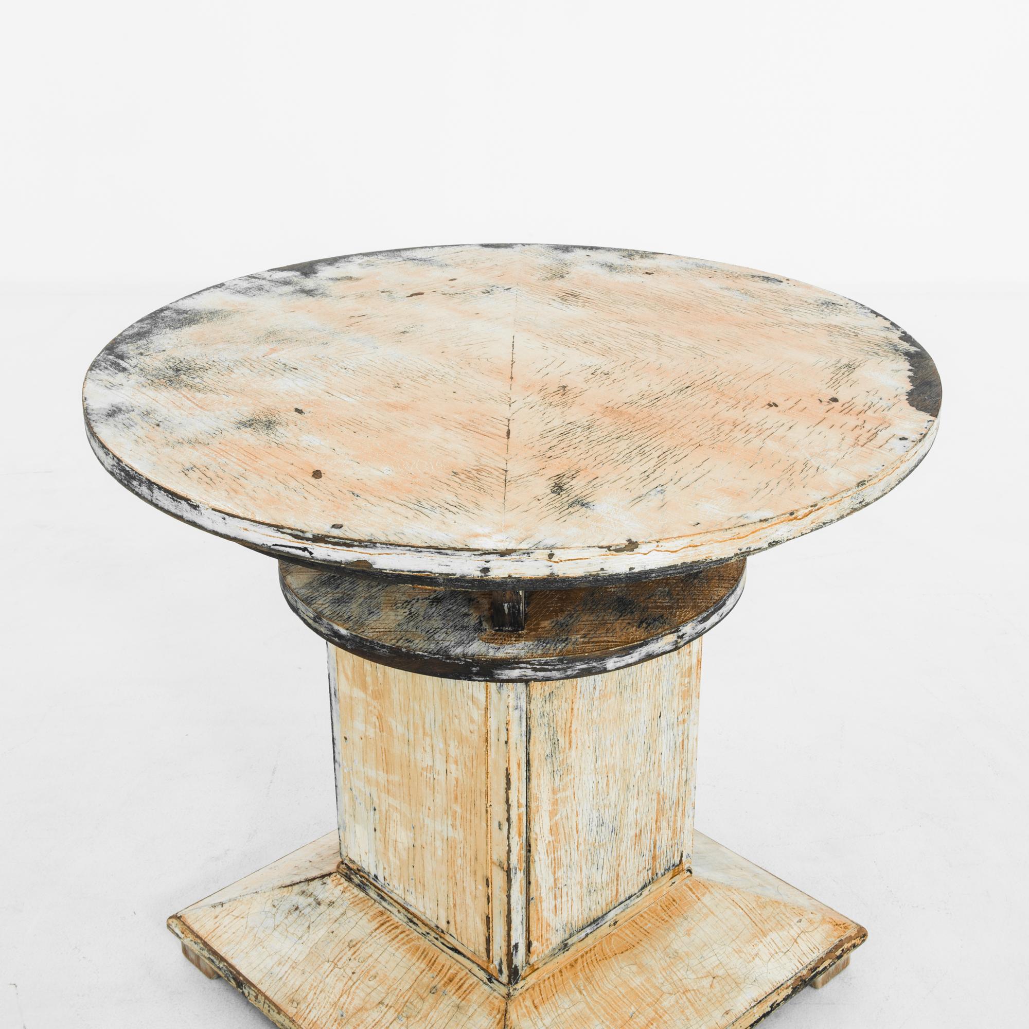 1930s Czech Round Wooden Table 1