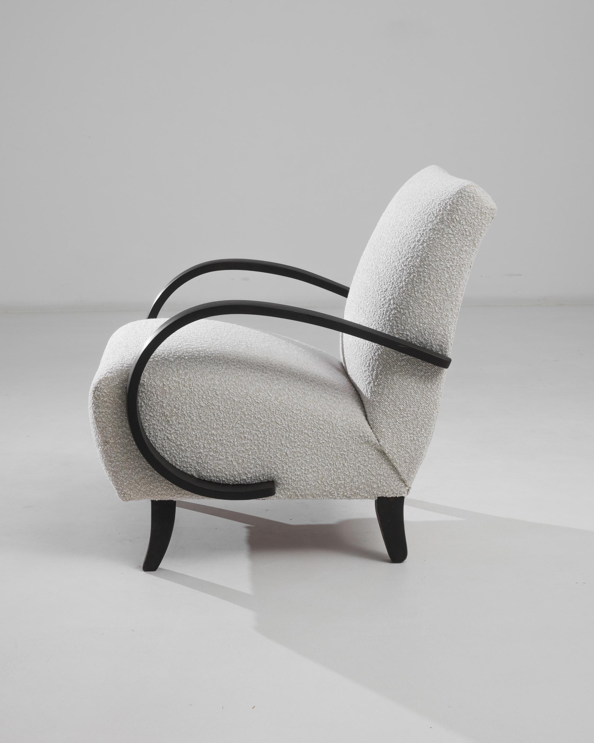 Mid-Century Modern Fauteuil en bois tchèque des années 1930 par J. Halabala en vente