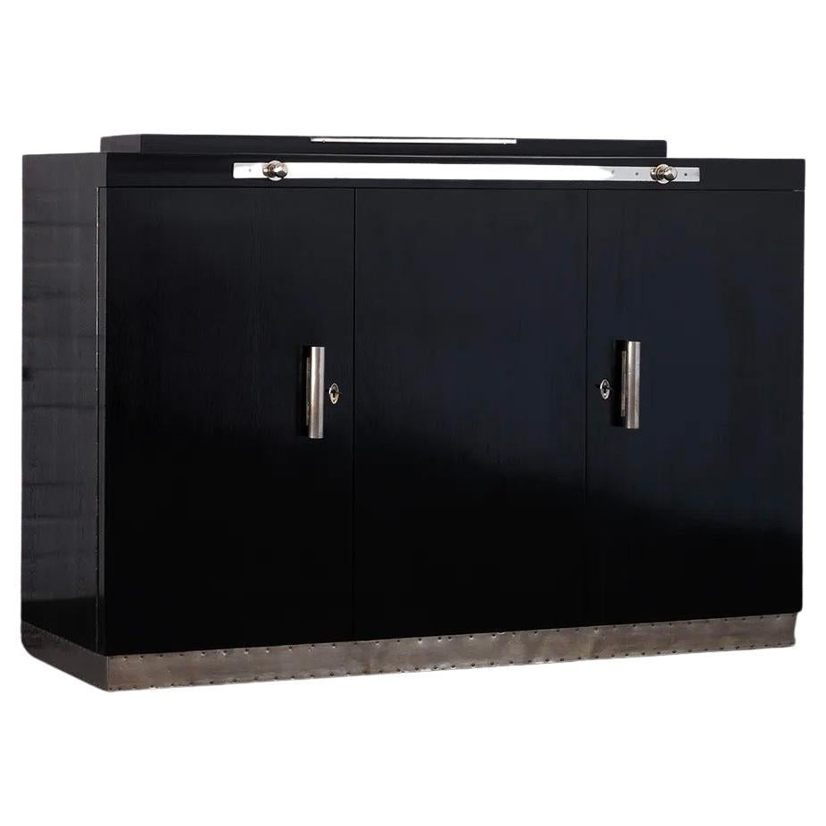 1930s Czechoslovak Bauhaus sideboard, the manner of Marcel Breuer museum quality For Sale