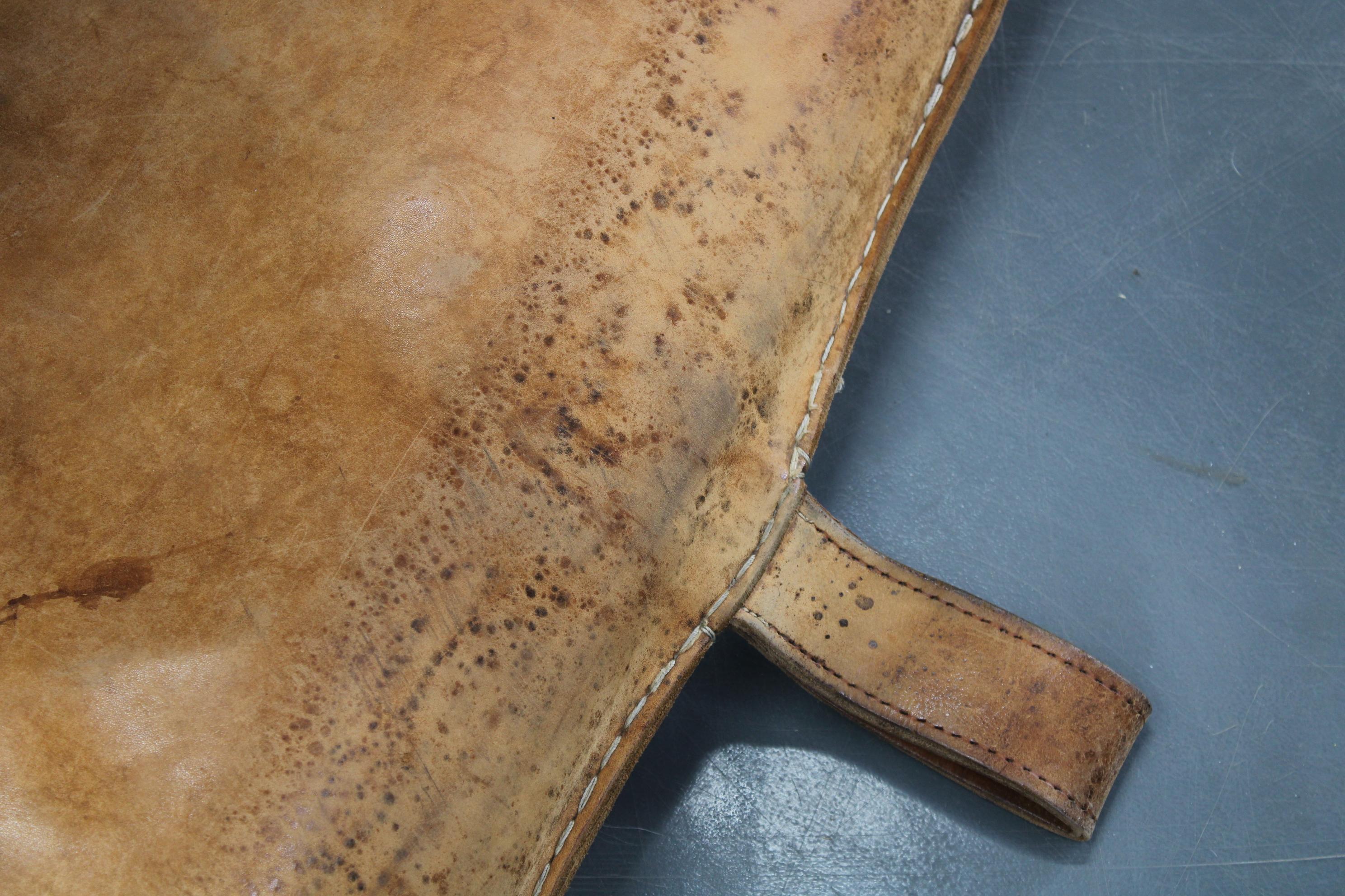 Tapis de gymnastique en cuir épais tchécoslovaque des années 1930, patiné en vente 8