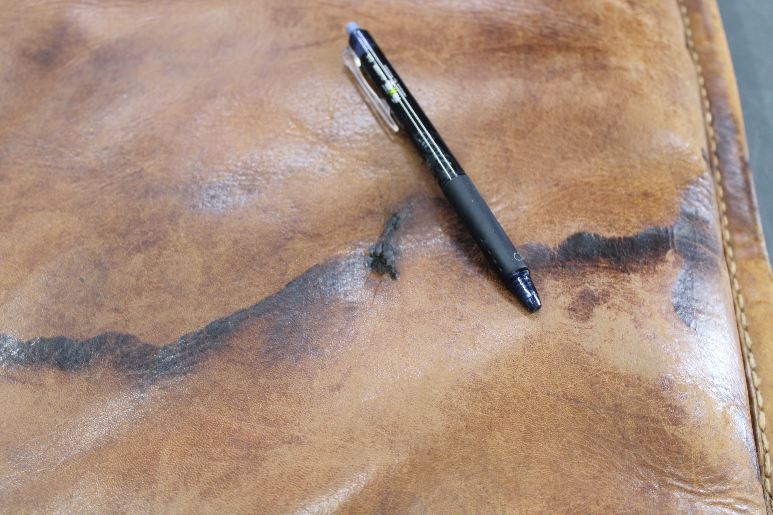 Tapis de gymnastique en cuir épais tchécoslovaque des années 1930, patiné en vente 9