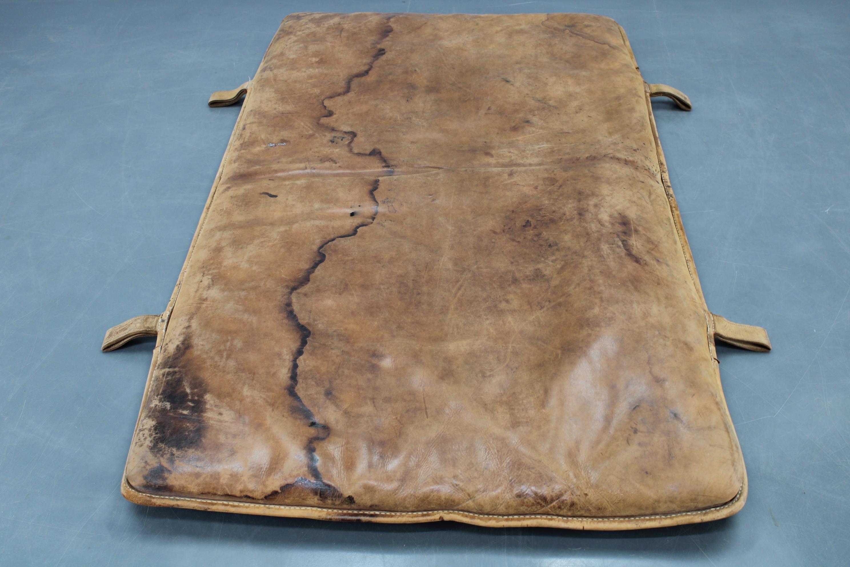 Tapis de gymnastique en cuir épais tchécoslovaque des années 1930, patiné en vente 10