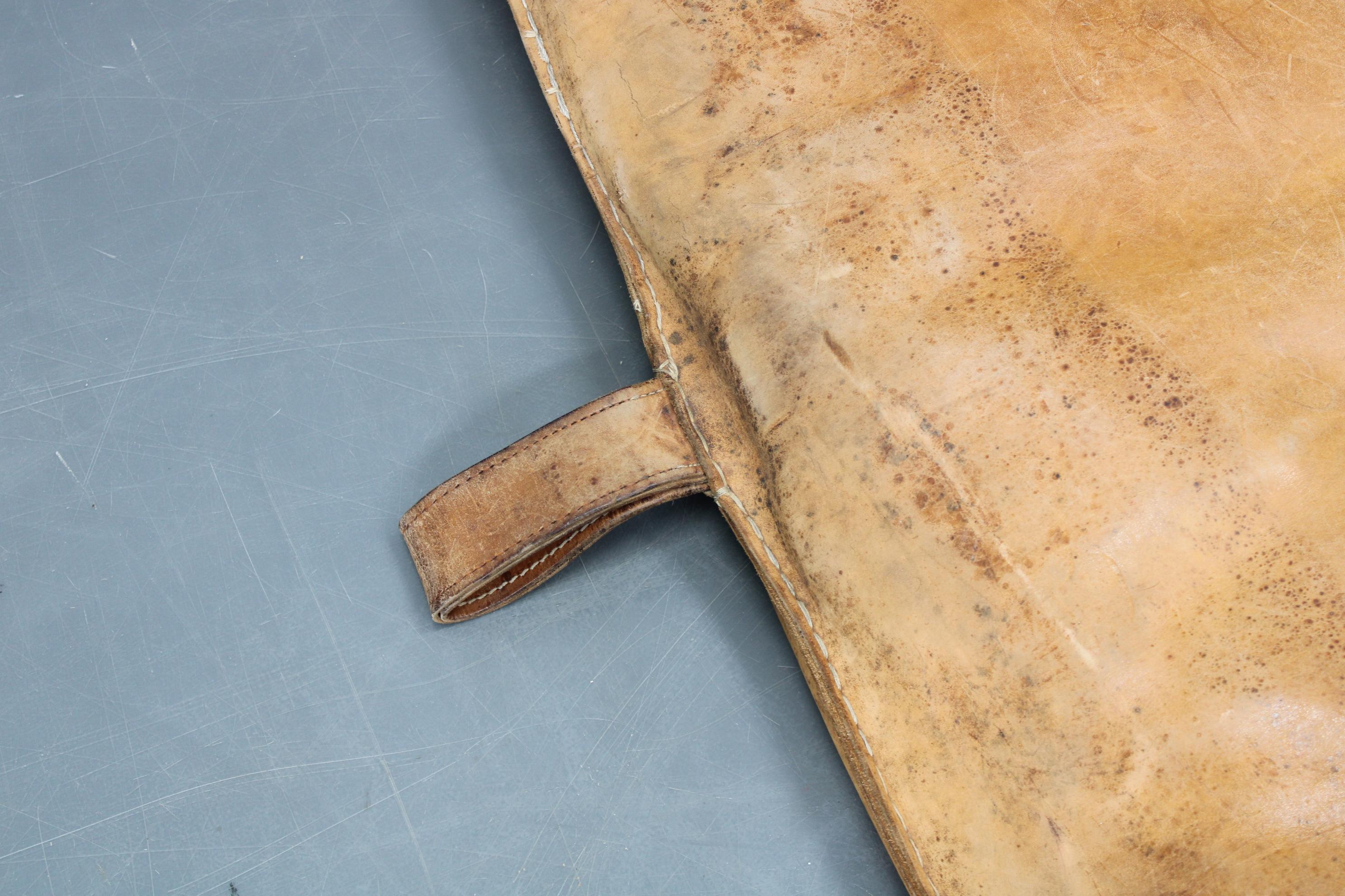 Tapis de gymnastique en cuir épais tchécoslovaque des années 1930, patiné en vente 1