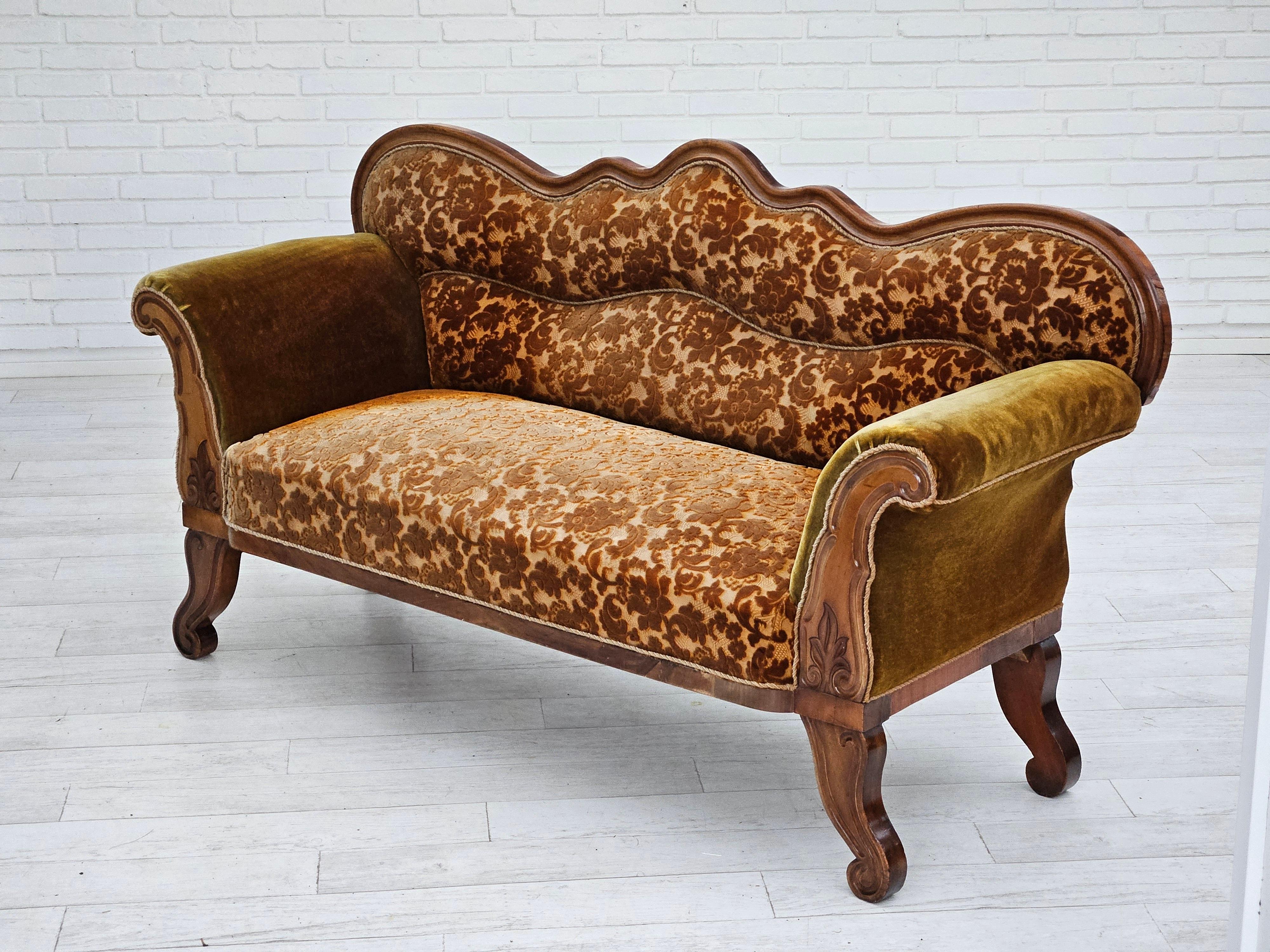 1930s, Danish 2 seater sofa, ash wood, original condition. For Sale 5
