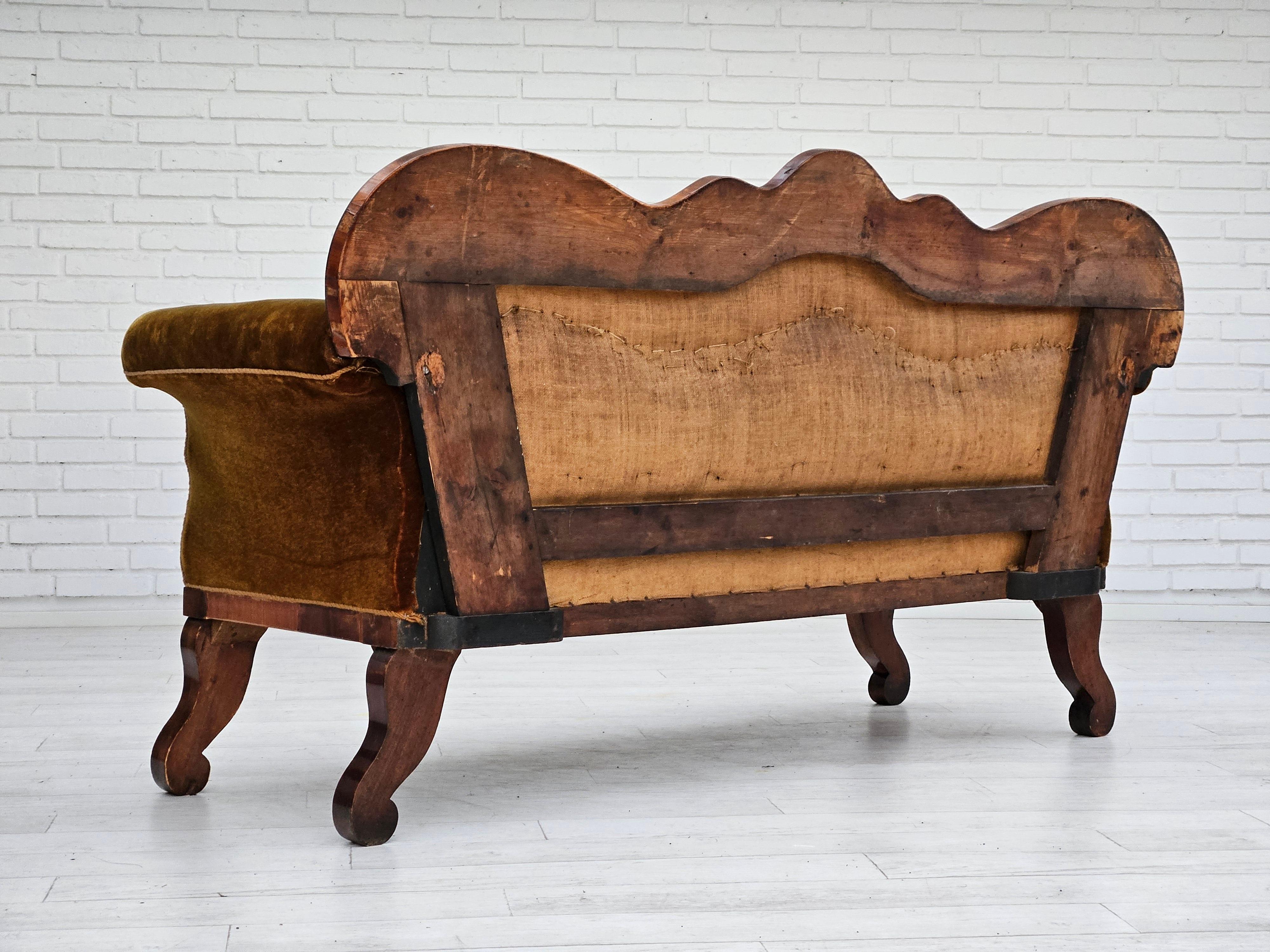 1930s, Danish 2 seater sofa, ash wood, original condition. For Sale 10