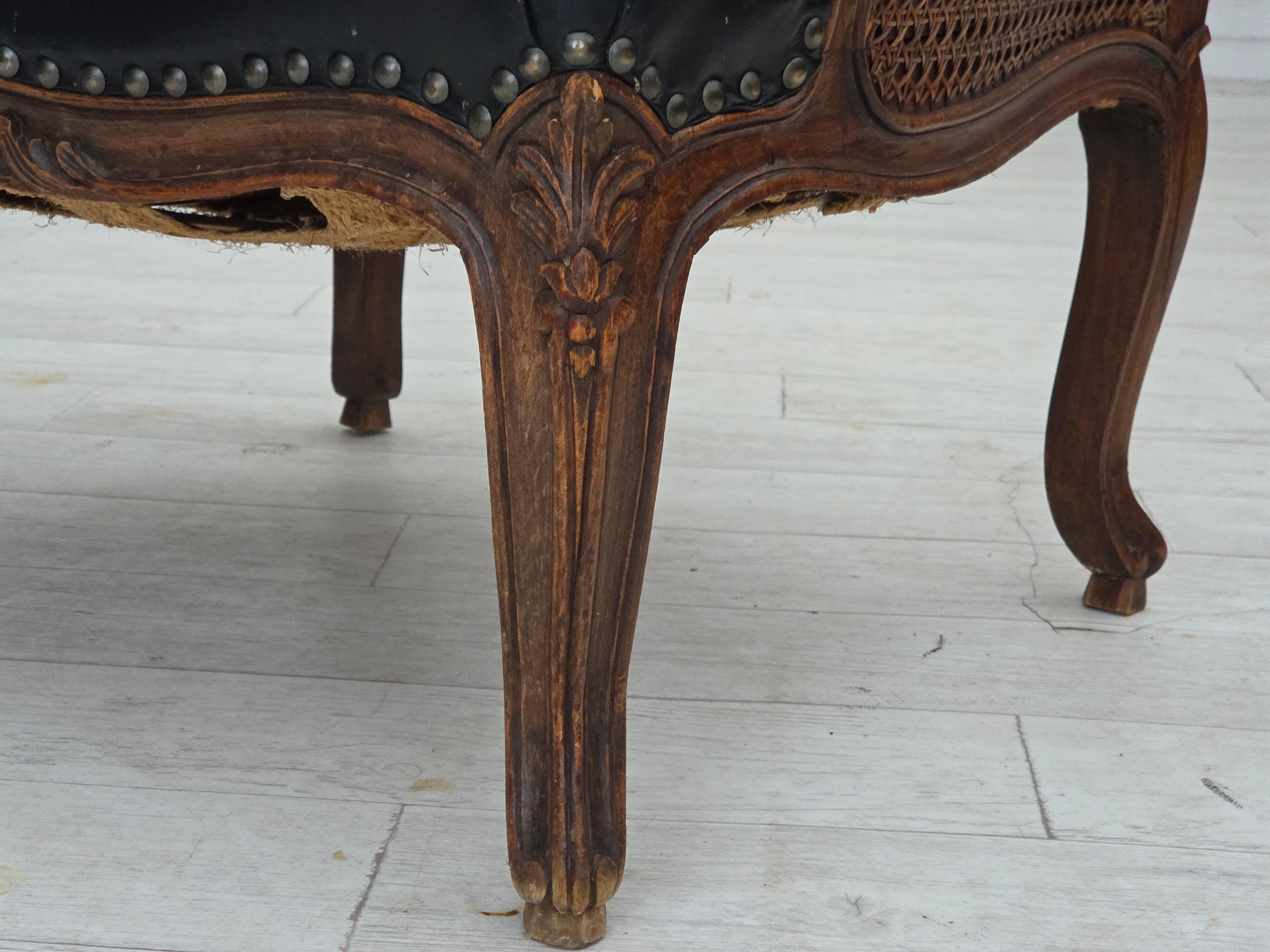 Años 30, sillón danés, cuero, madera de fresno, malla para muebles, retapizado. en venta 11