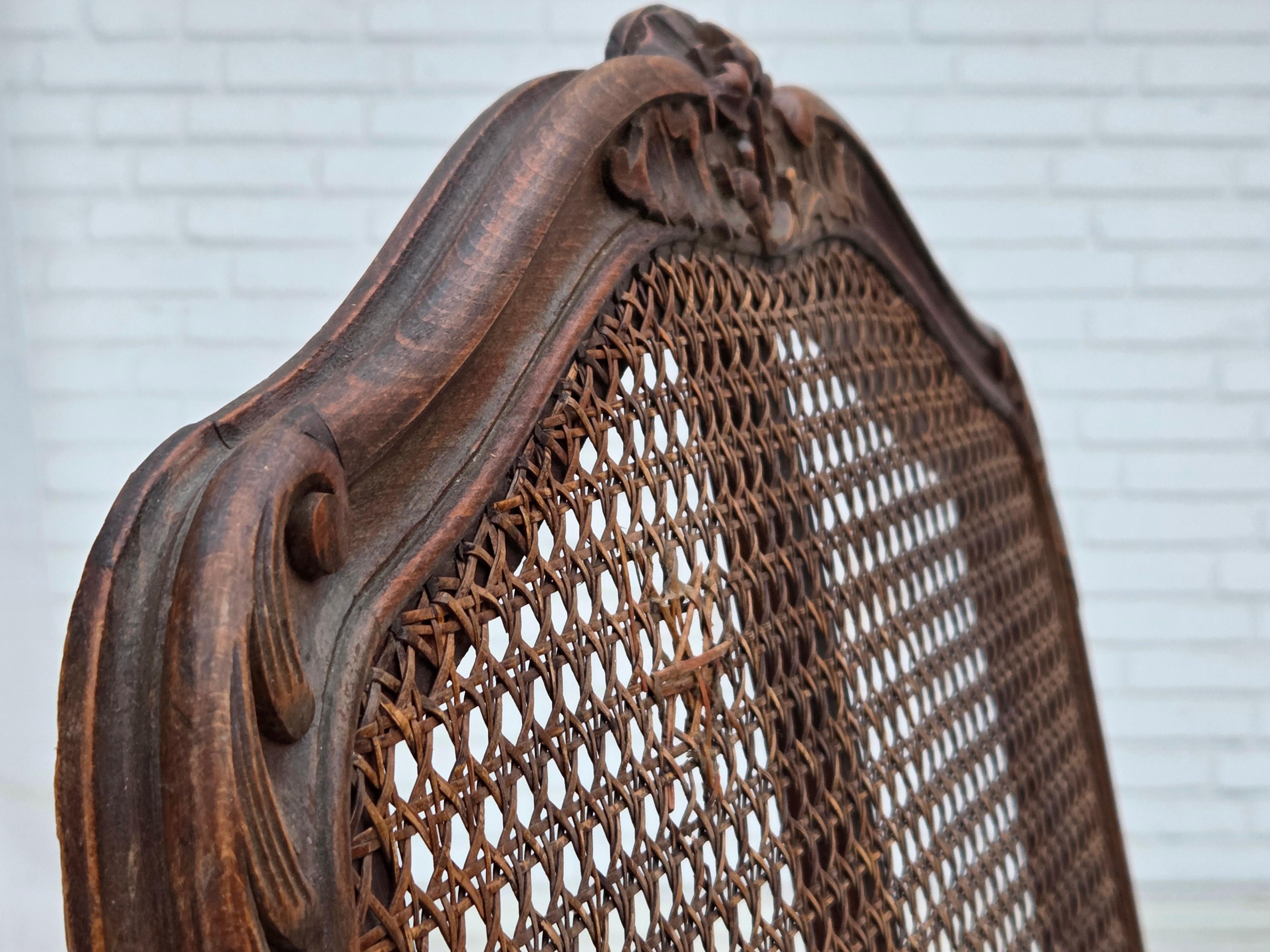 Años 30, sillón danés, cuero, madera de fresno, malla para muebles, retapizado. en venta 1