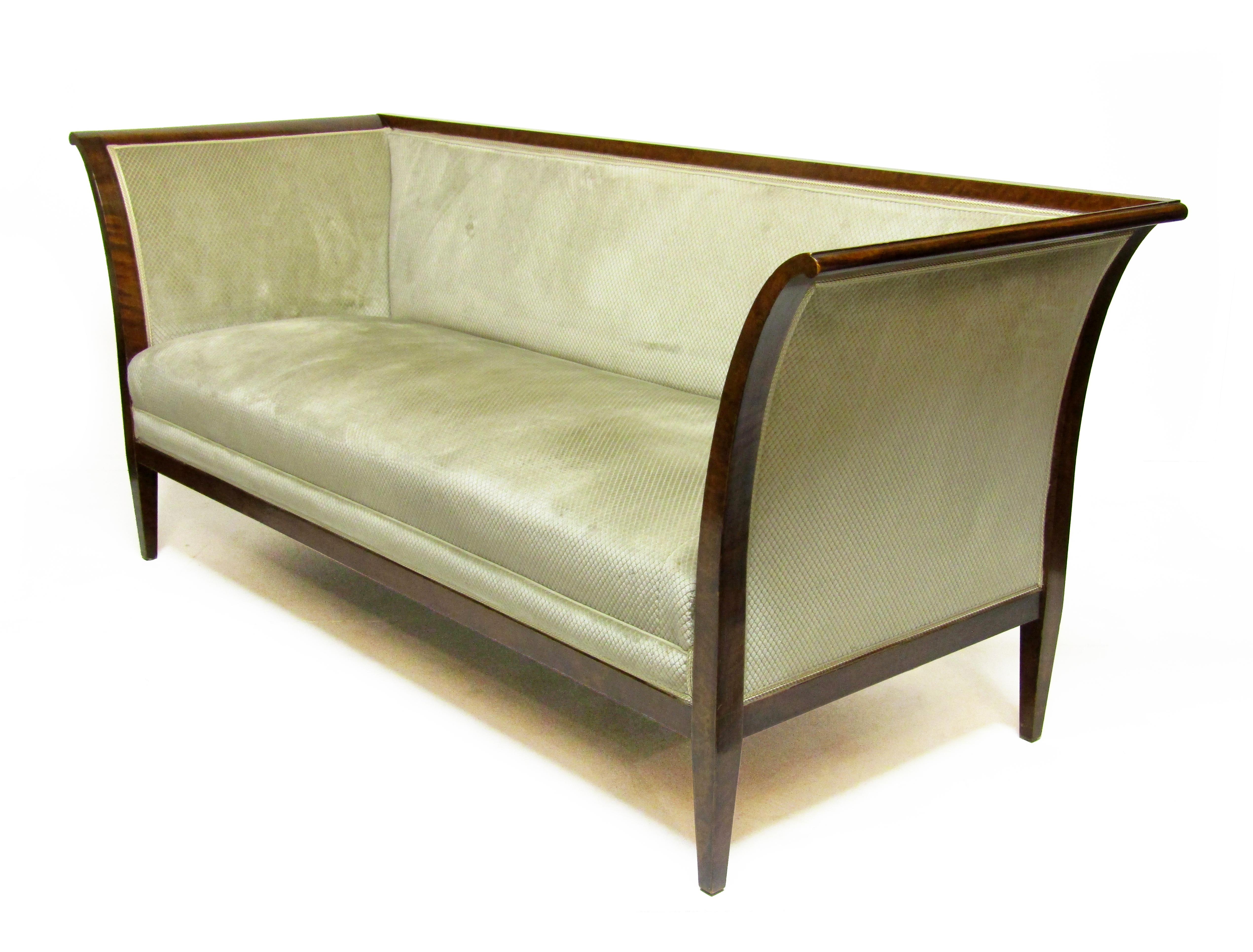 1930s Danish Art Deco 3-Seater Sofa In Cuban Mahogany By Frits Henningsen For Sale 4