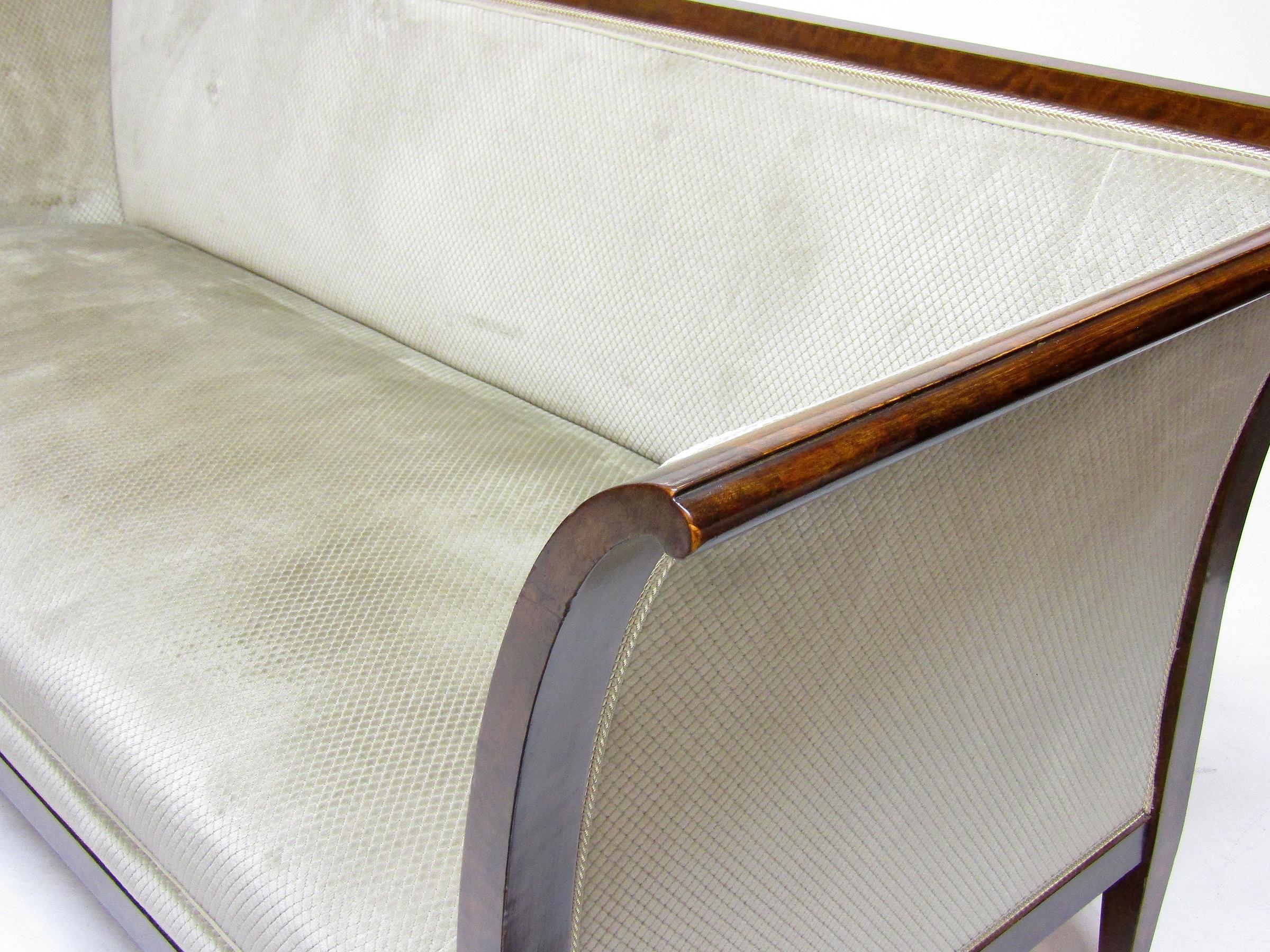 1930s Danish Art Deco 3-Seater Sofa In Cuban Mahogany By Frits Henningsen For Sale 5