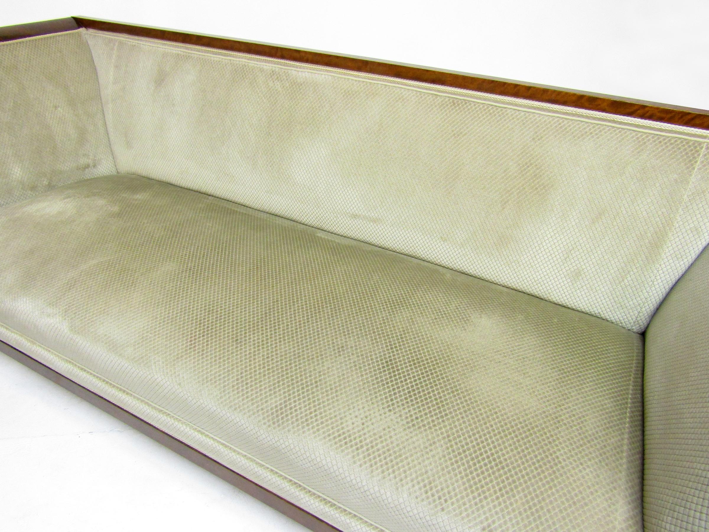 1930s Danish Art Deco 3-Seater Sofa In Cuban Mahogany By Frits Henningsen For Sale 5