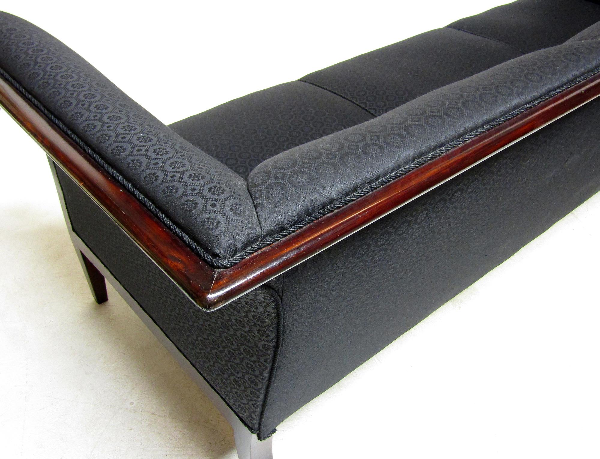 1930er Jahre Dänisches Art Deco 3-Sitzer Sofa in Mahagoni von Frits Henningsen im Angebot 3