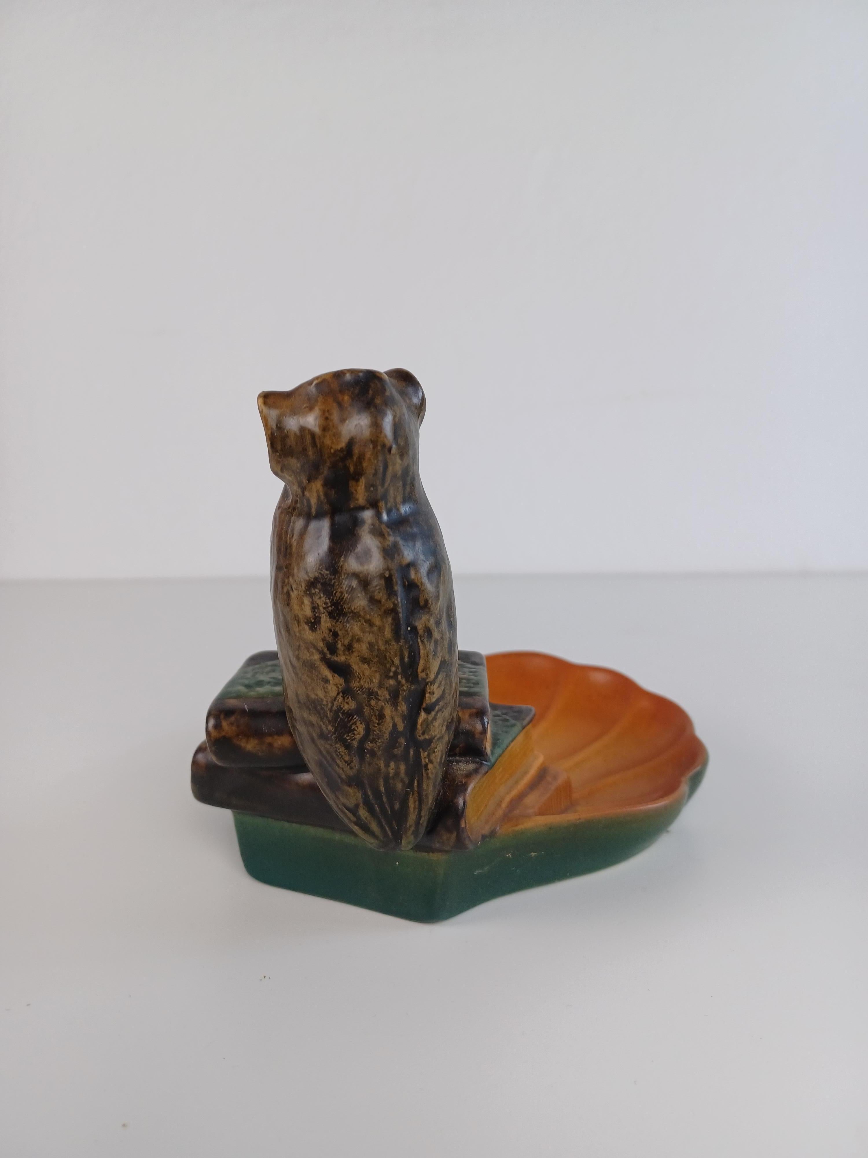 Danois Bol à hibou Art nouveau danois fabriqué à la main des années 1930 - Plateau à frêne de P. Ipsens Enke en vente