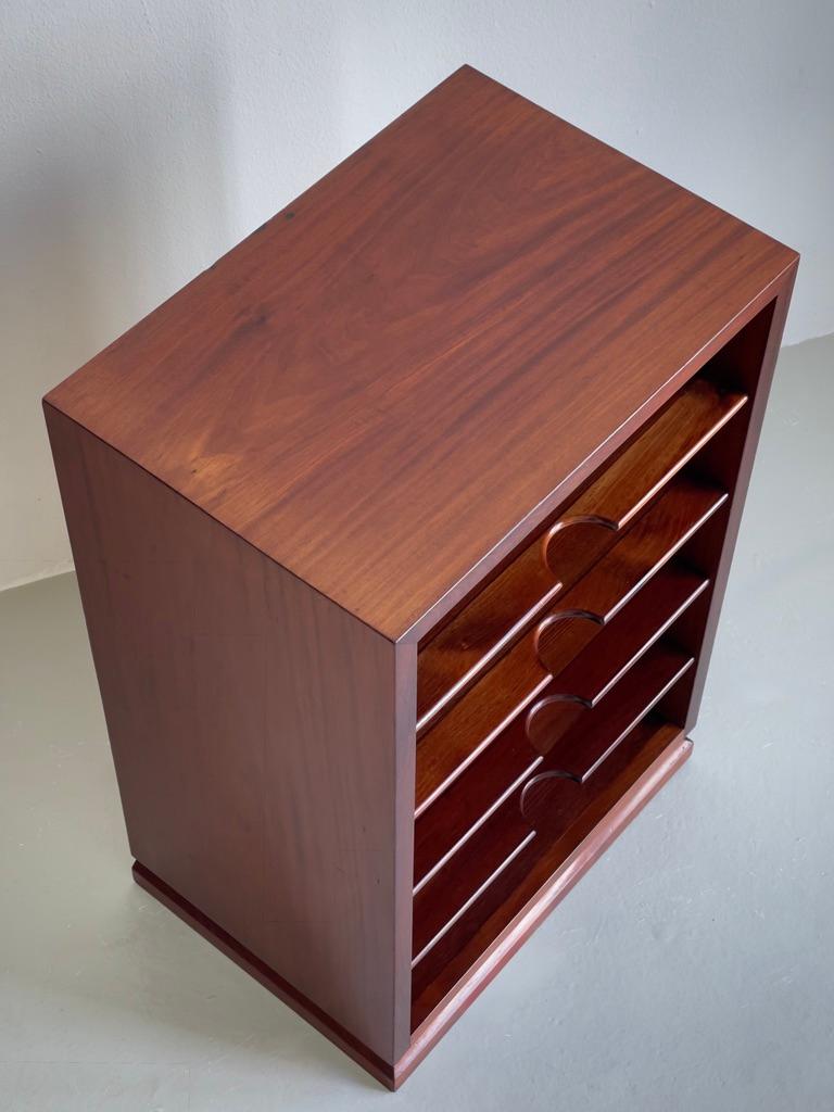 Hardwood 1930s Danish Cabinet Maker Magazine holder crafted in lacquered hardwood. For Sale