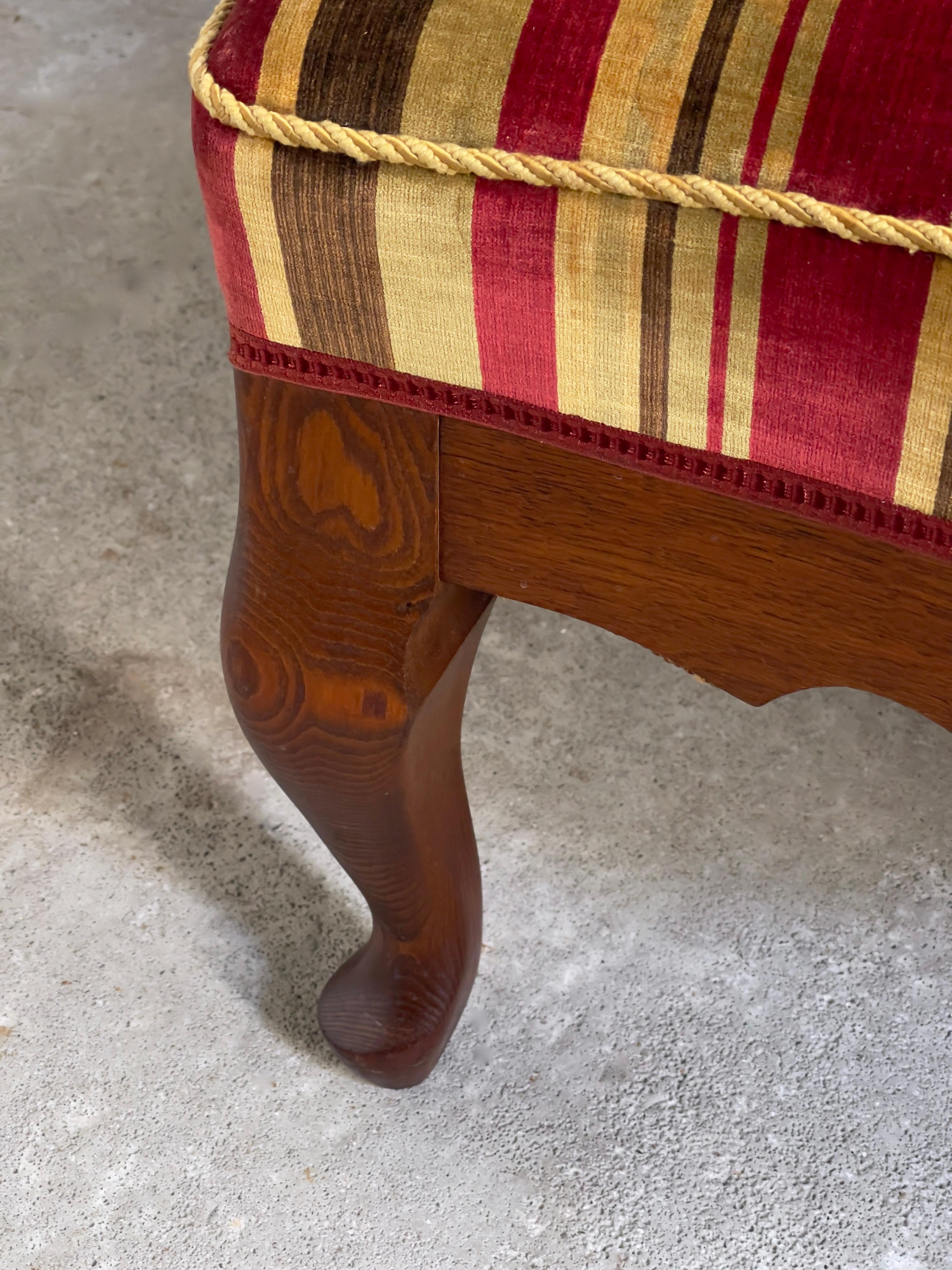 1930s Danish Modern Lounge Chair in Solid Oak and Striped Velvet Upholstery For Sale 5