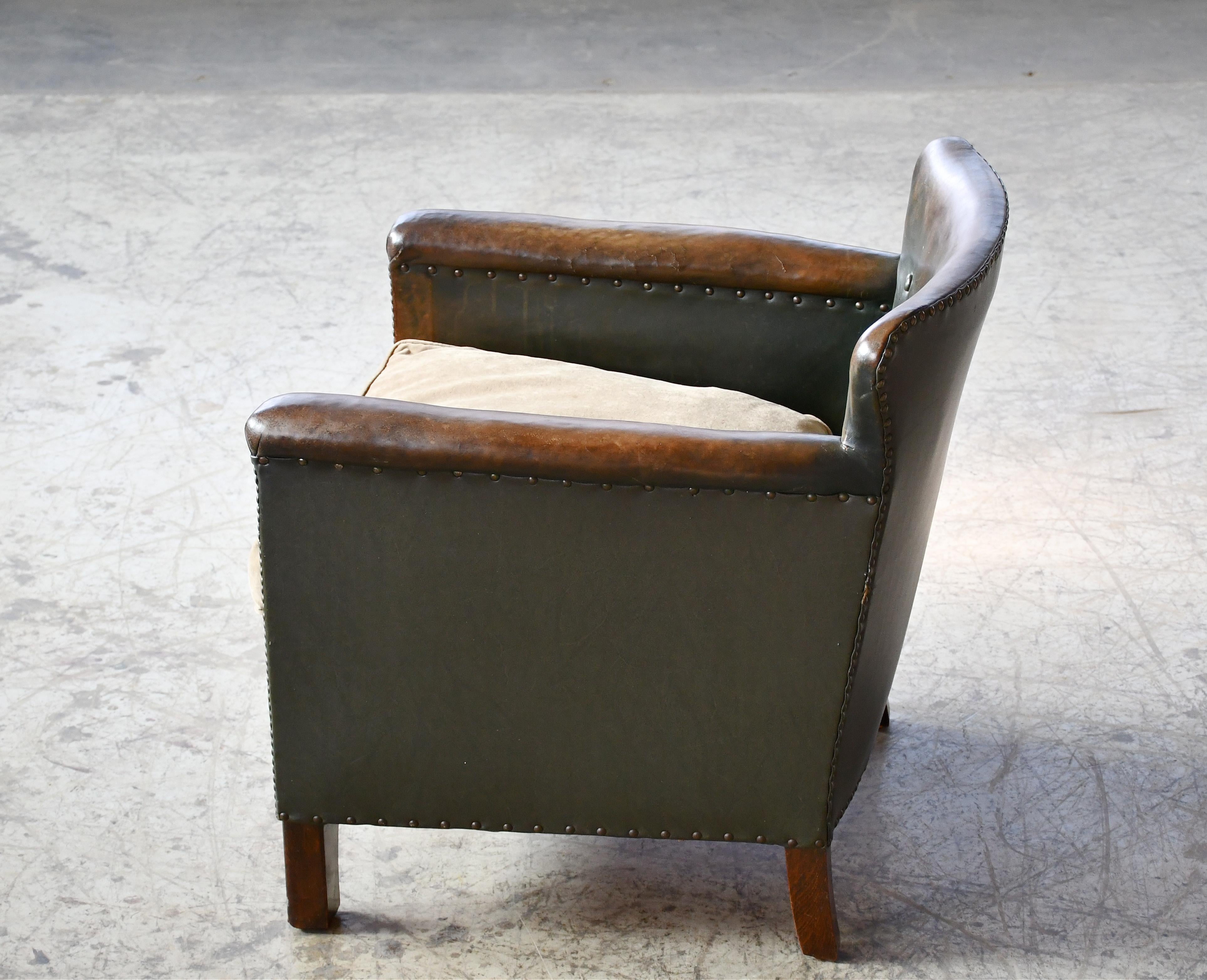 1930s Danish Small Club or Library Chair in Dark Green Leather For Sale 10