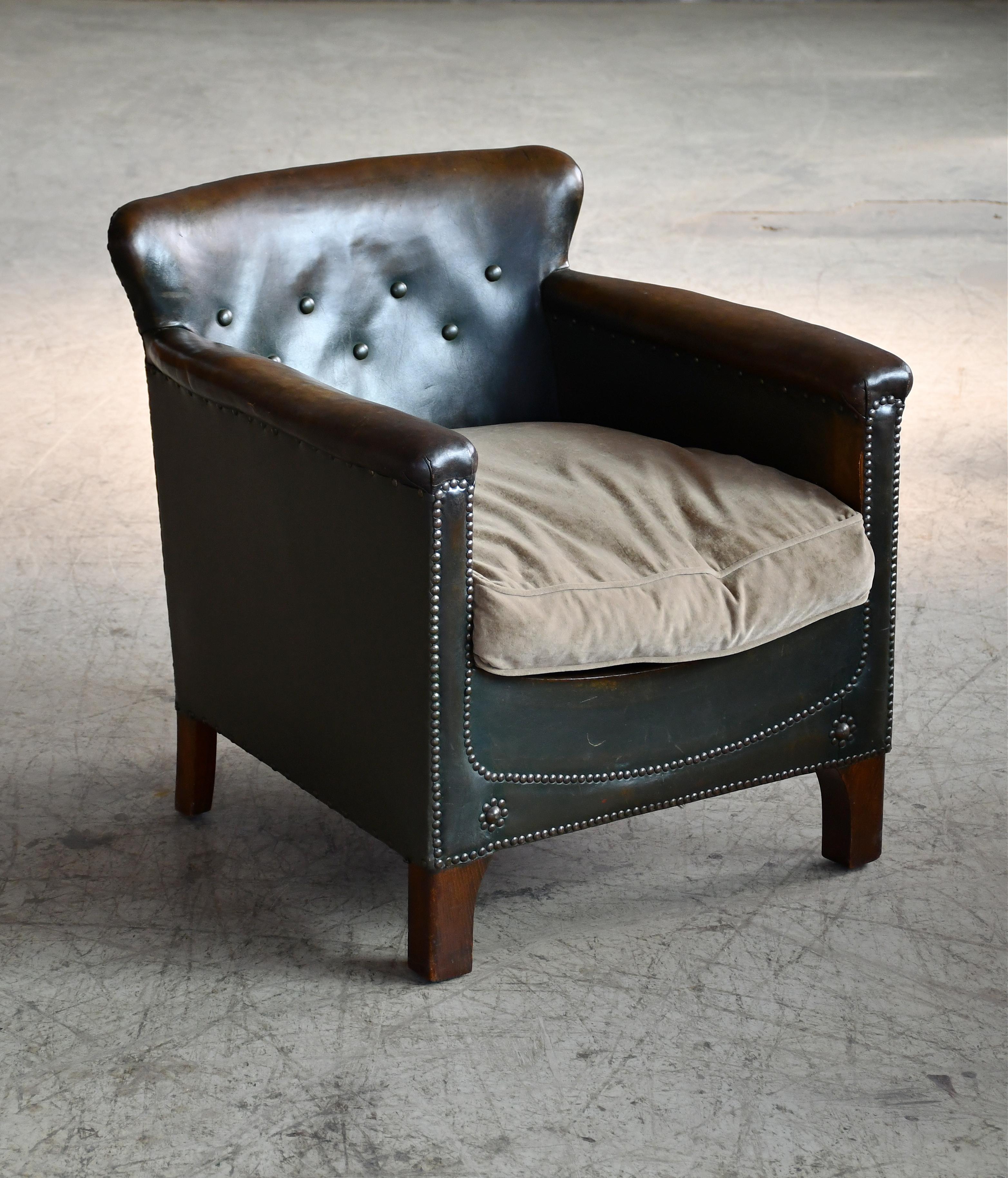 Mid-Century Modern 1930s Danish Small Club or Library Chair in Dark Green Leather For Sale