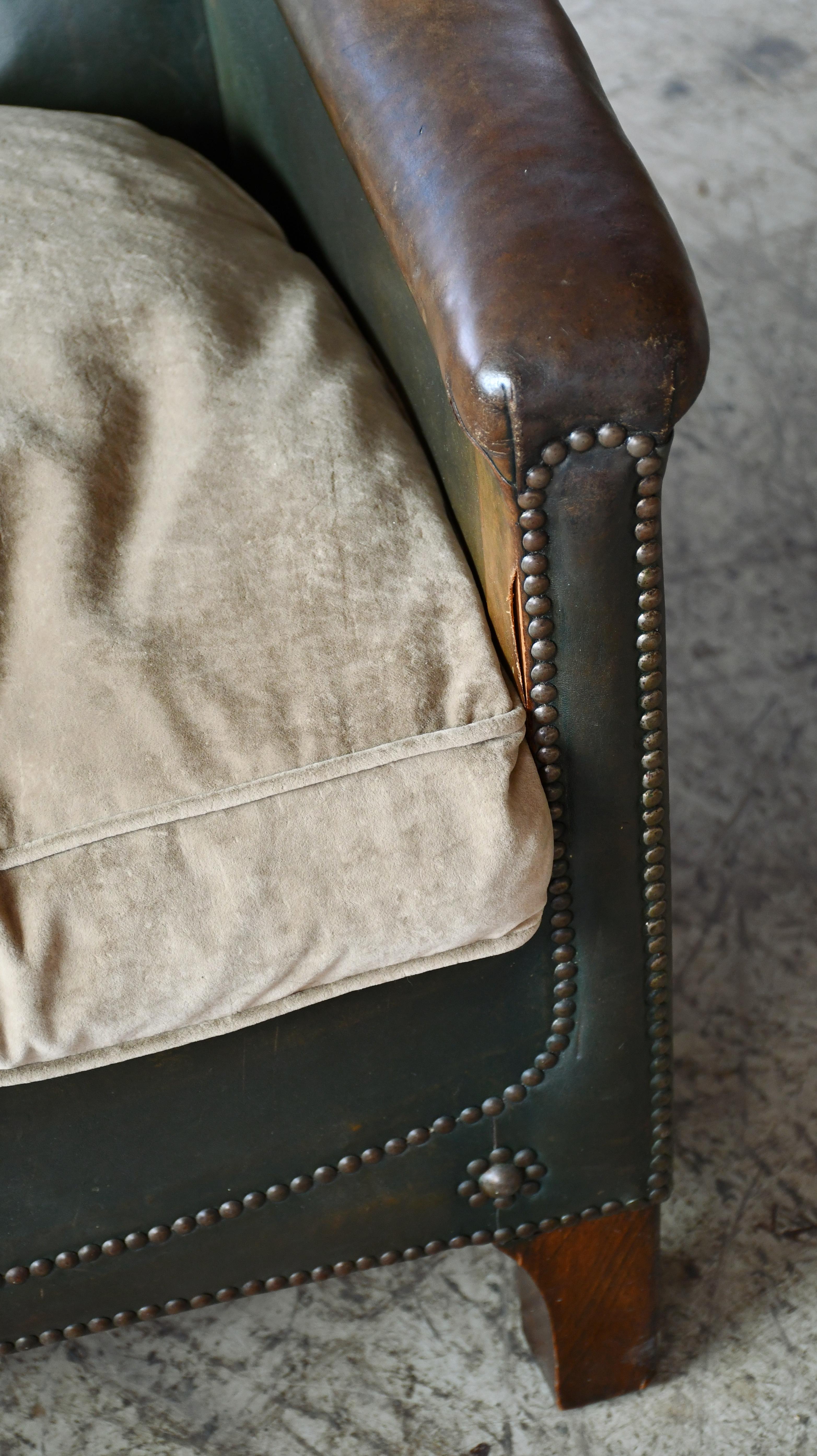 1930s Danish Small Club or Library Chair in Dark Green Leather For Sale 4