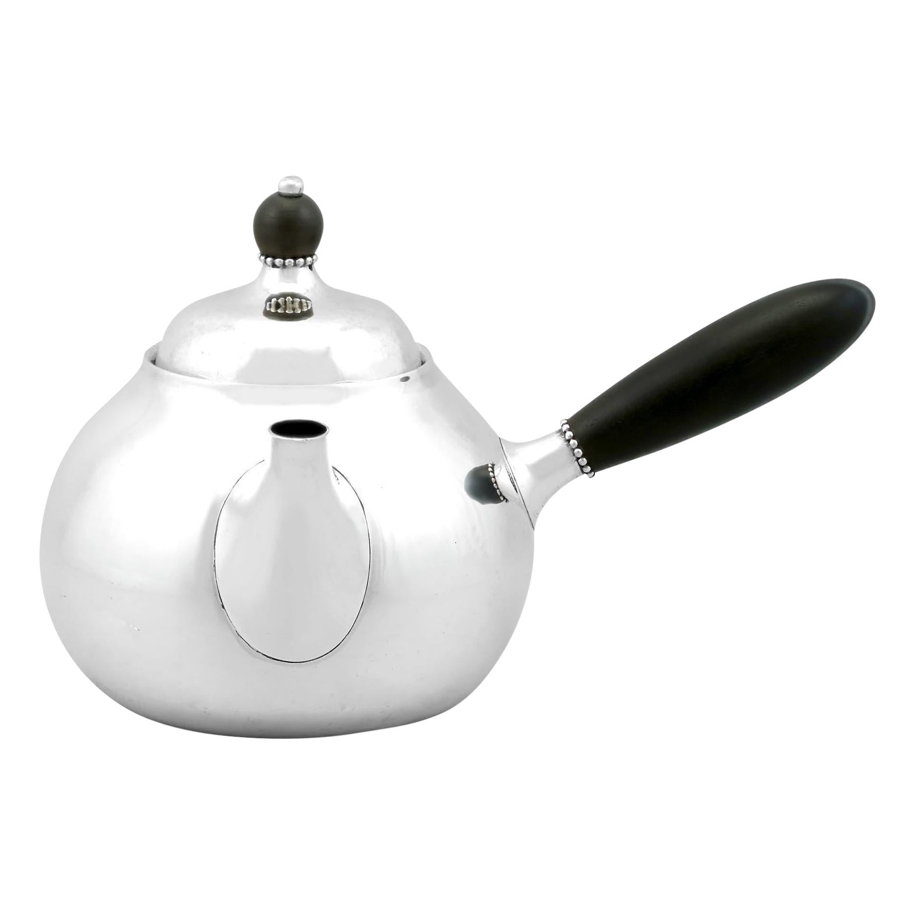 1930er Jahre Dänische Sterling Silber Kaffeekanne von Georg Jensen im Angebot