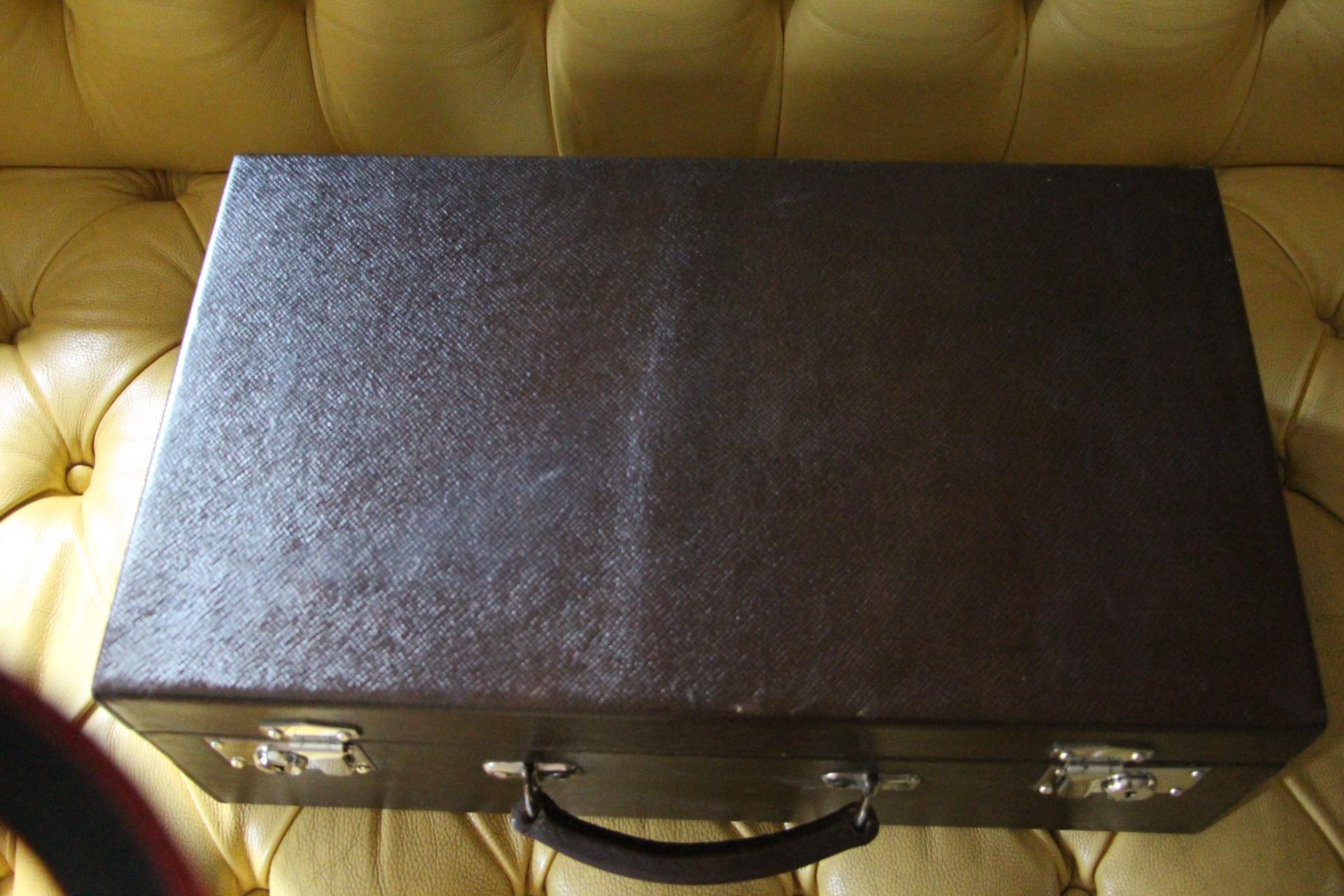 Black 1930's Dark Brown Louis Vuitton Suitcase,  Louis Vuitton Trunk