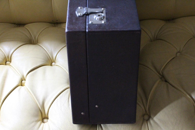 1930's Dark Brown Louis Vuitton Suitcase,  Louis Vuitton Trunk For Sale 2