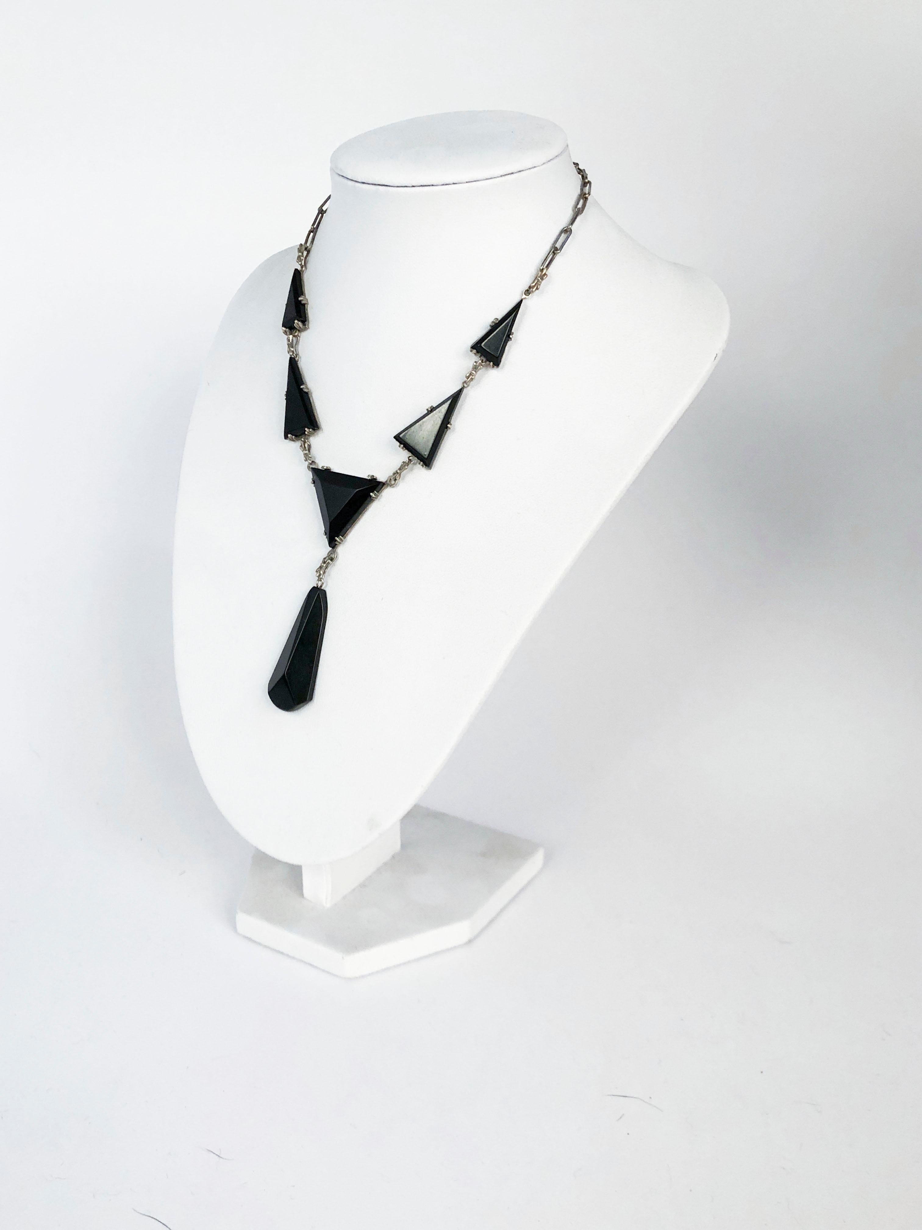 1930s Deco Onyx, Bakelite, and Silver Necklace In Good Condition In San Francisco, CA