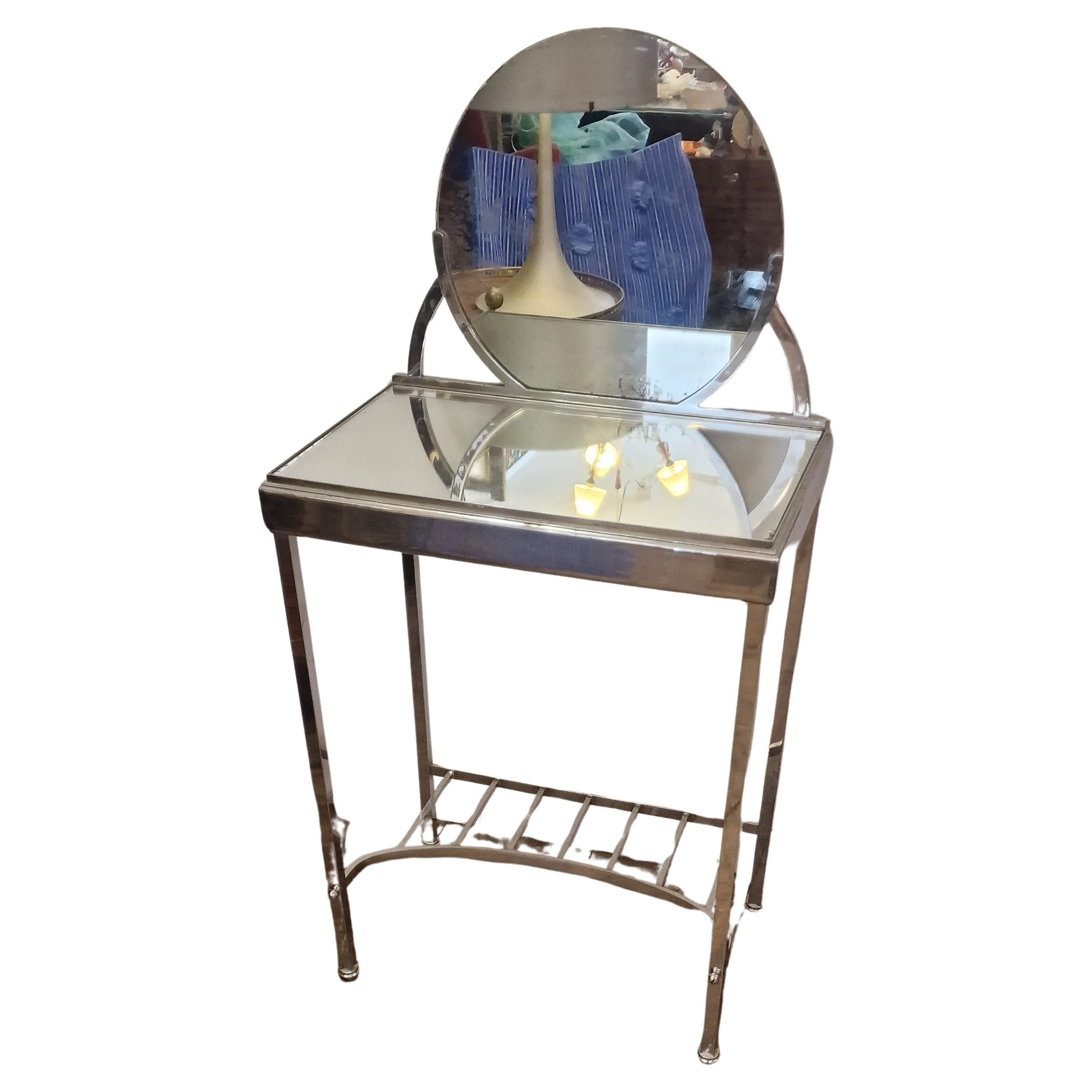 Tocador/vestidor Decó de 1930 en venta