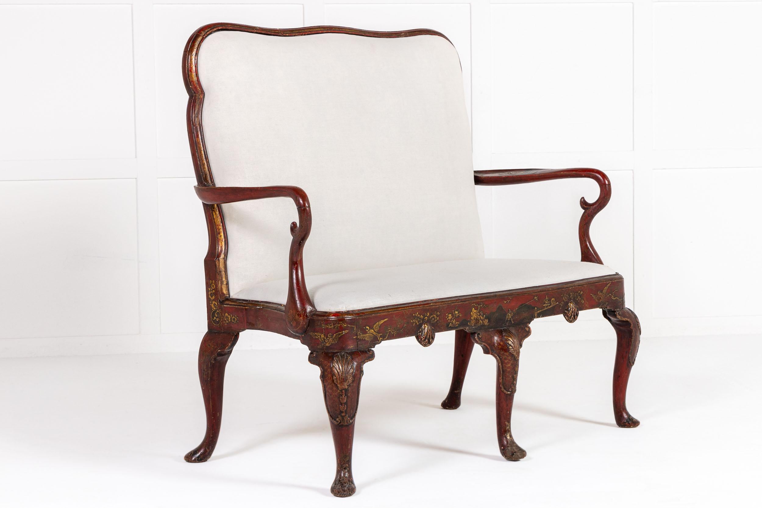 1930er Jahre Dekoratives englisches Japansofa (Lack) im Angebot