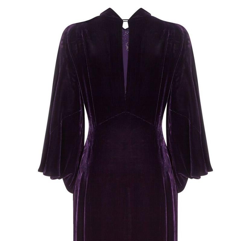 1930s Deep Purple Velvet Dress With Diamante Feather Design im Zustand „Hervorragend“ in London, GB
