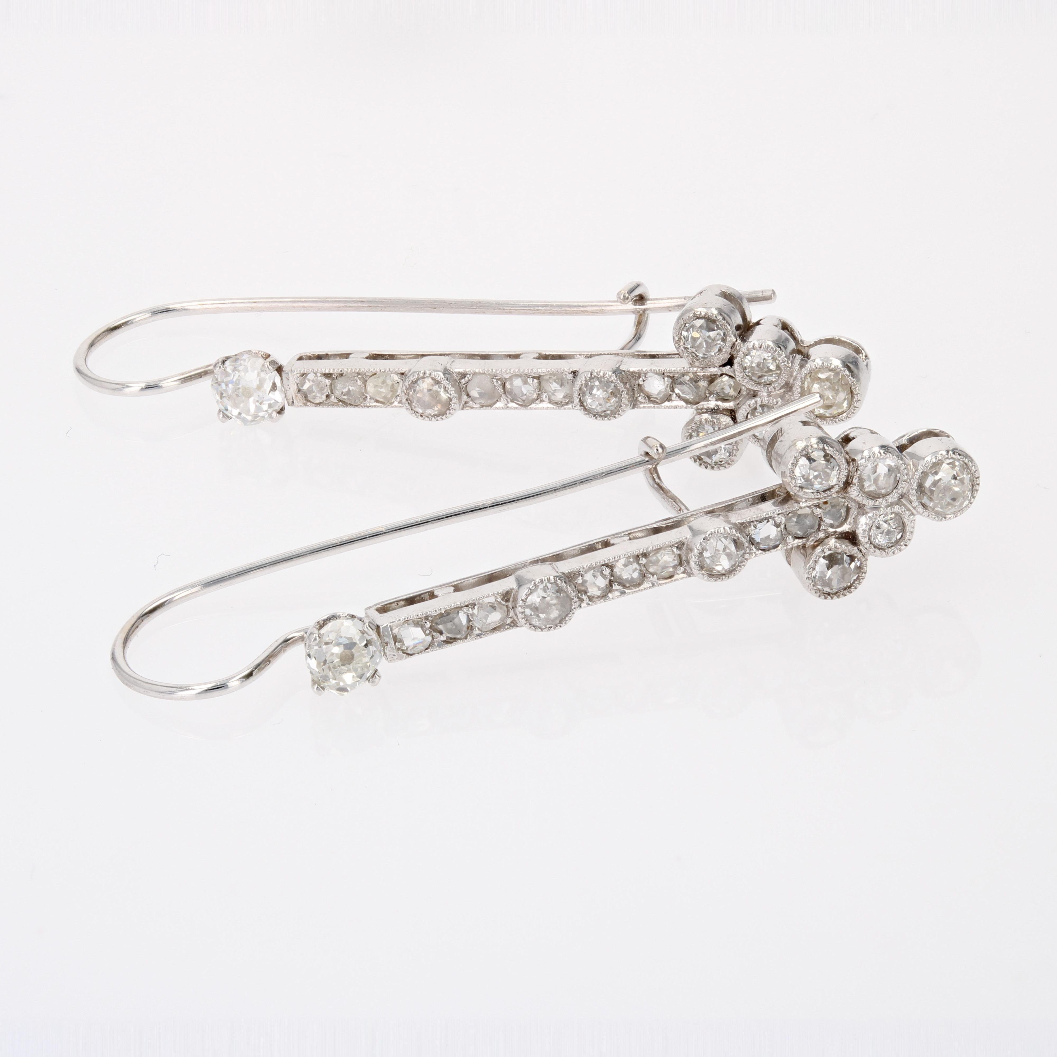 Art Deco 1930s Diamonds 18 Karat White Gold Dangle Earrings For Sale