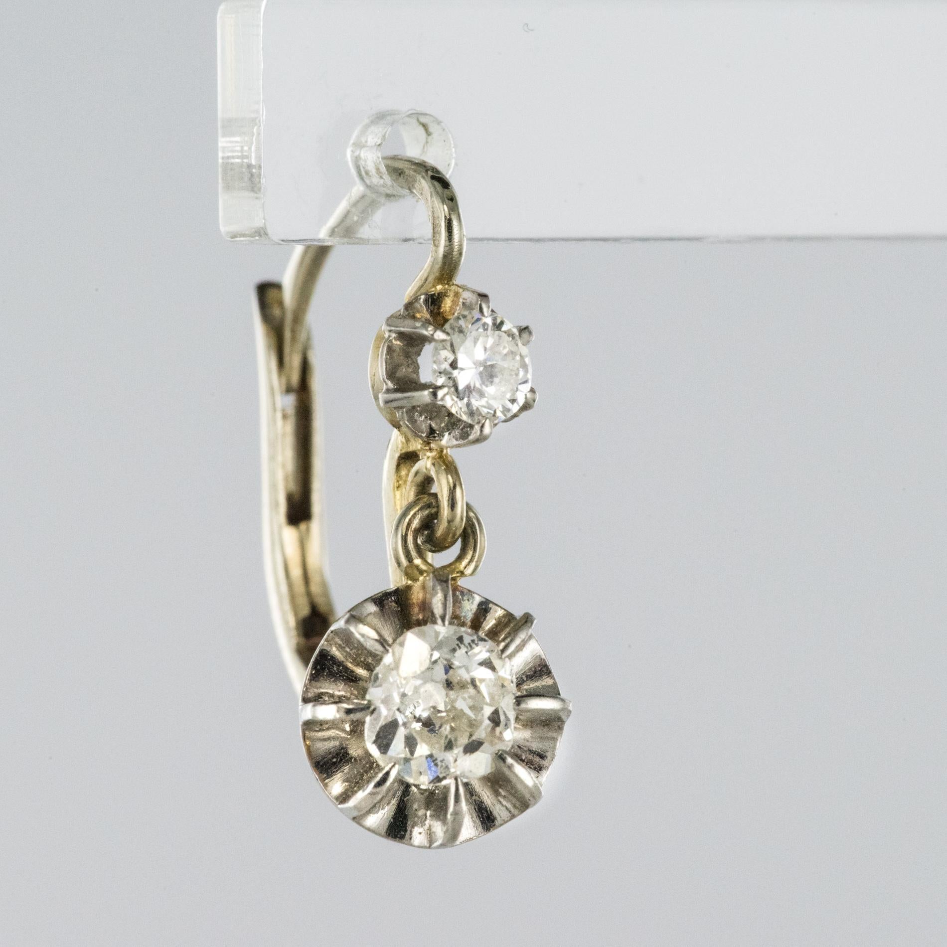 1930s Art Deco Diamonds 18 Karat White Gold Lever- Back Earrings In Good Condition In Poitiers, FR