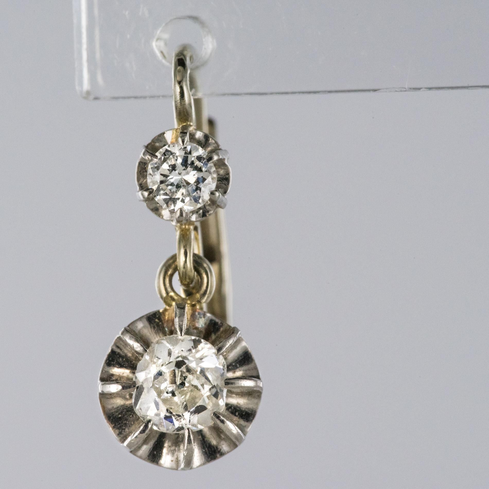 1930s Art Deco Diamonds 18 Karat White Gold Lever- Back Earrings 1
