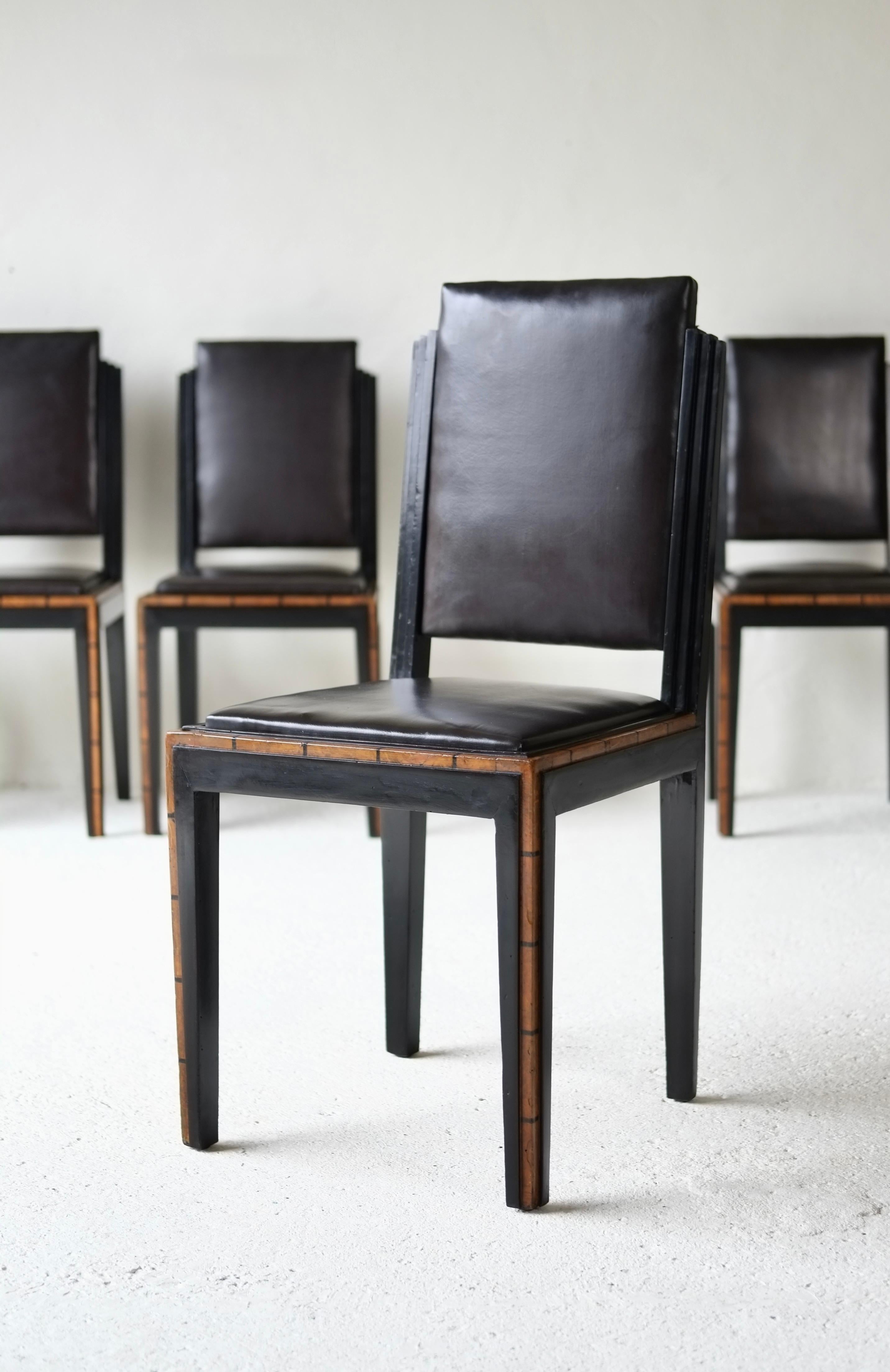 Table et chaises de salle à manger des années 1930 par Gaetano Borsani pour Atelier di Varedo en vente 10