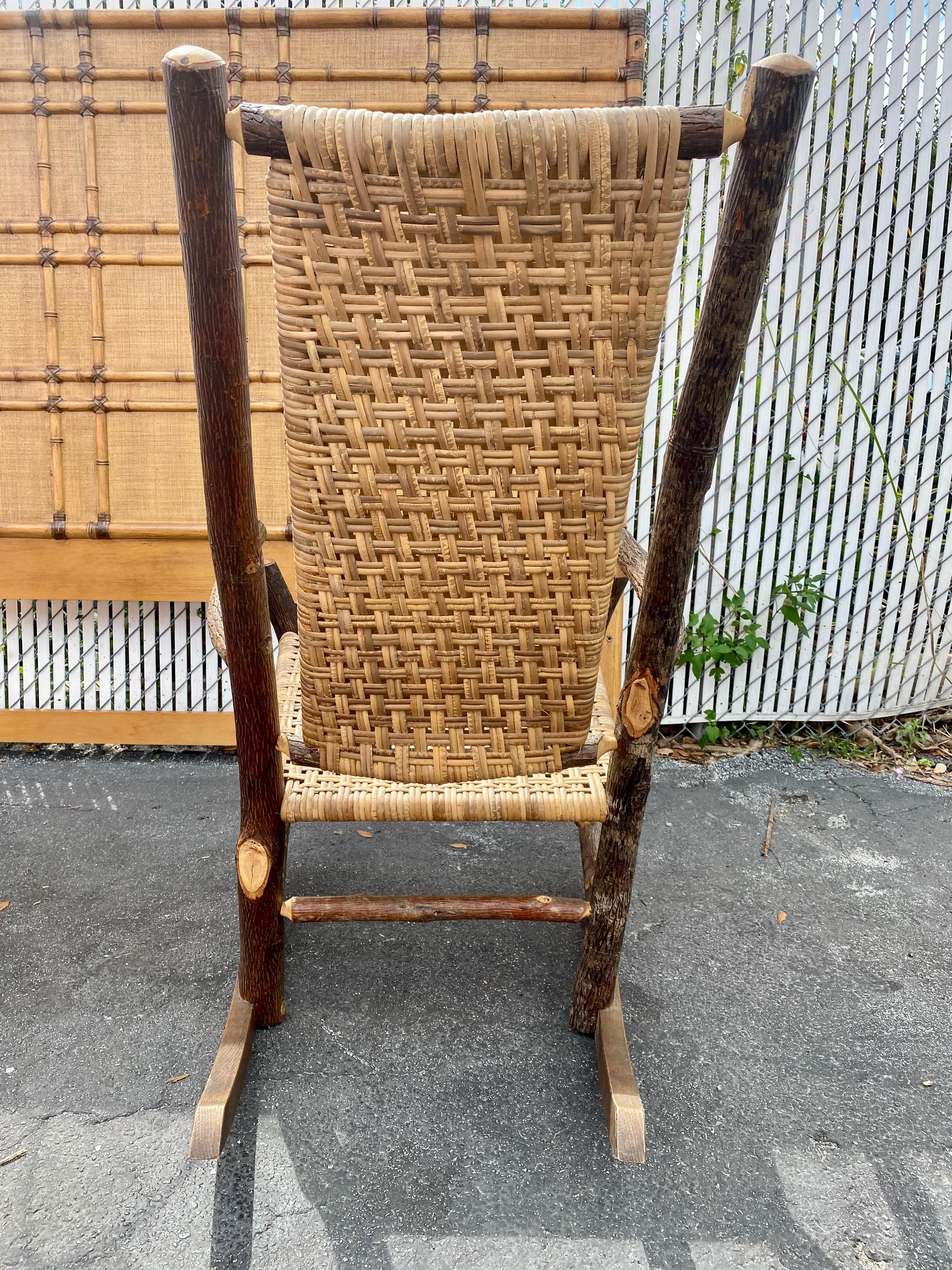 1930s Rustic Organic Double Weave Rattan Oak Rocking Chair en vente 3