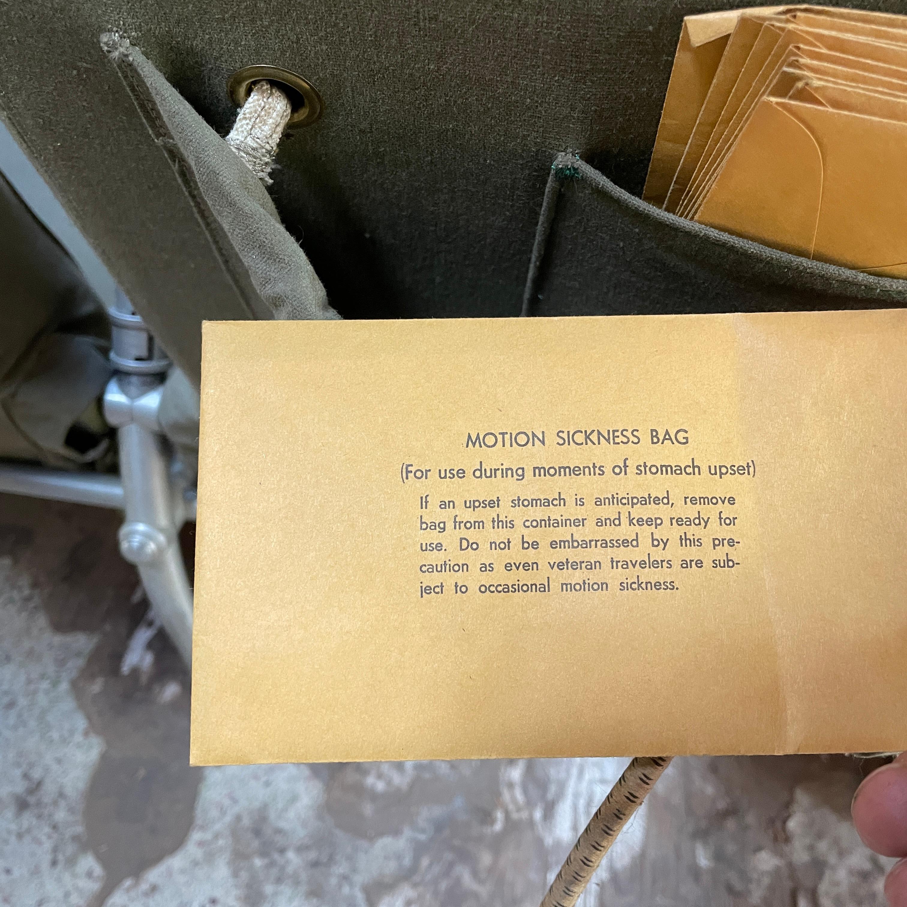 1930 Douglas DC-3 Asientos de pasajero Warren McArthur Corp Silla Settee de mediados de siglo en venta 9