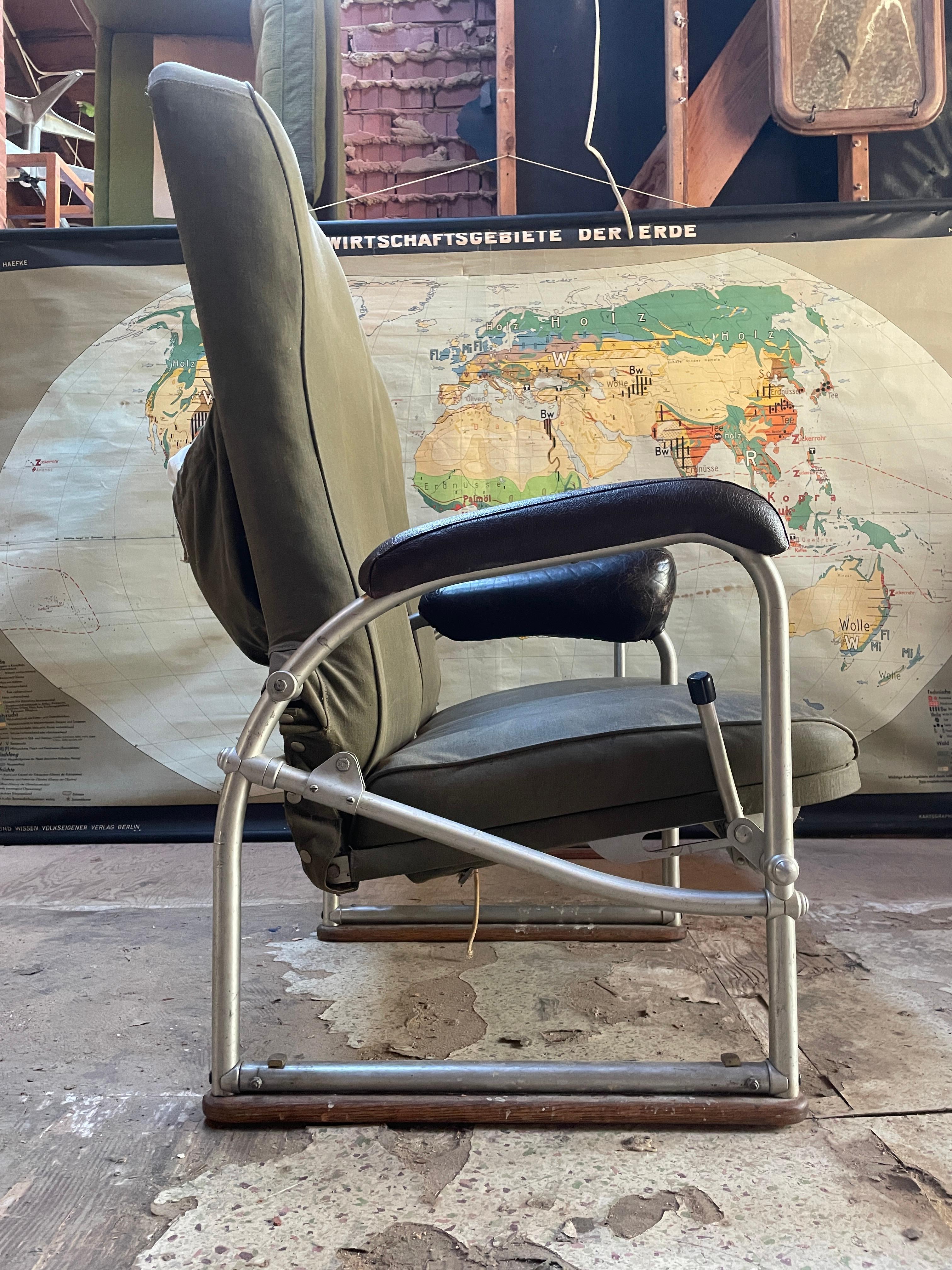 1930 Douglas DC-3 Asientos de pasajero Warren McArthur Corp Silla Settee de mediados de siglo Estadounidense en venta
