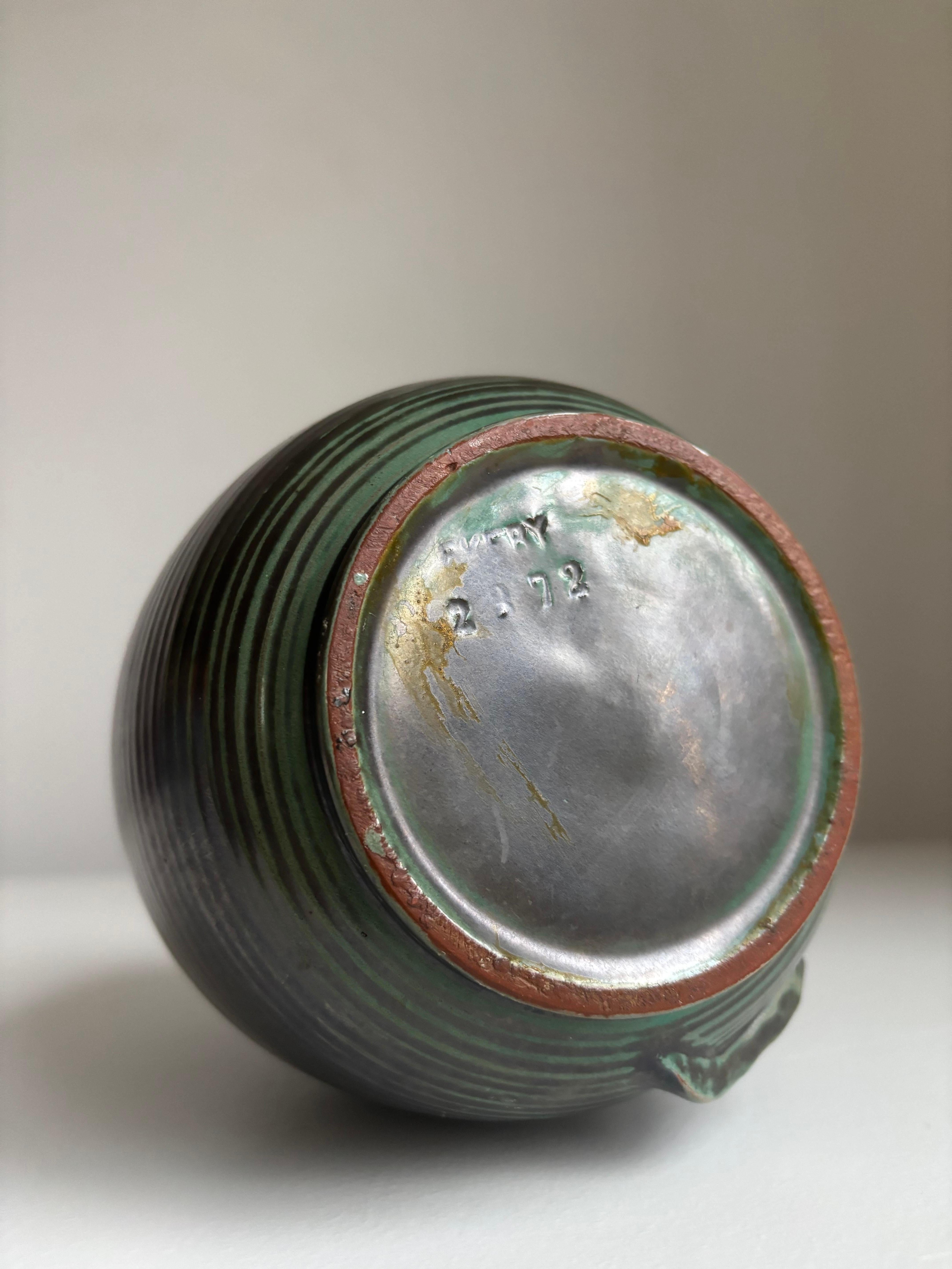 1930 E. Luterkort per Upsala Ekeby Nero, Vaso con lucertola verde, Svezia in vendita 4