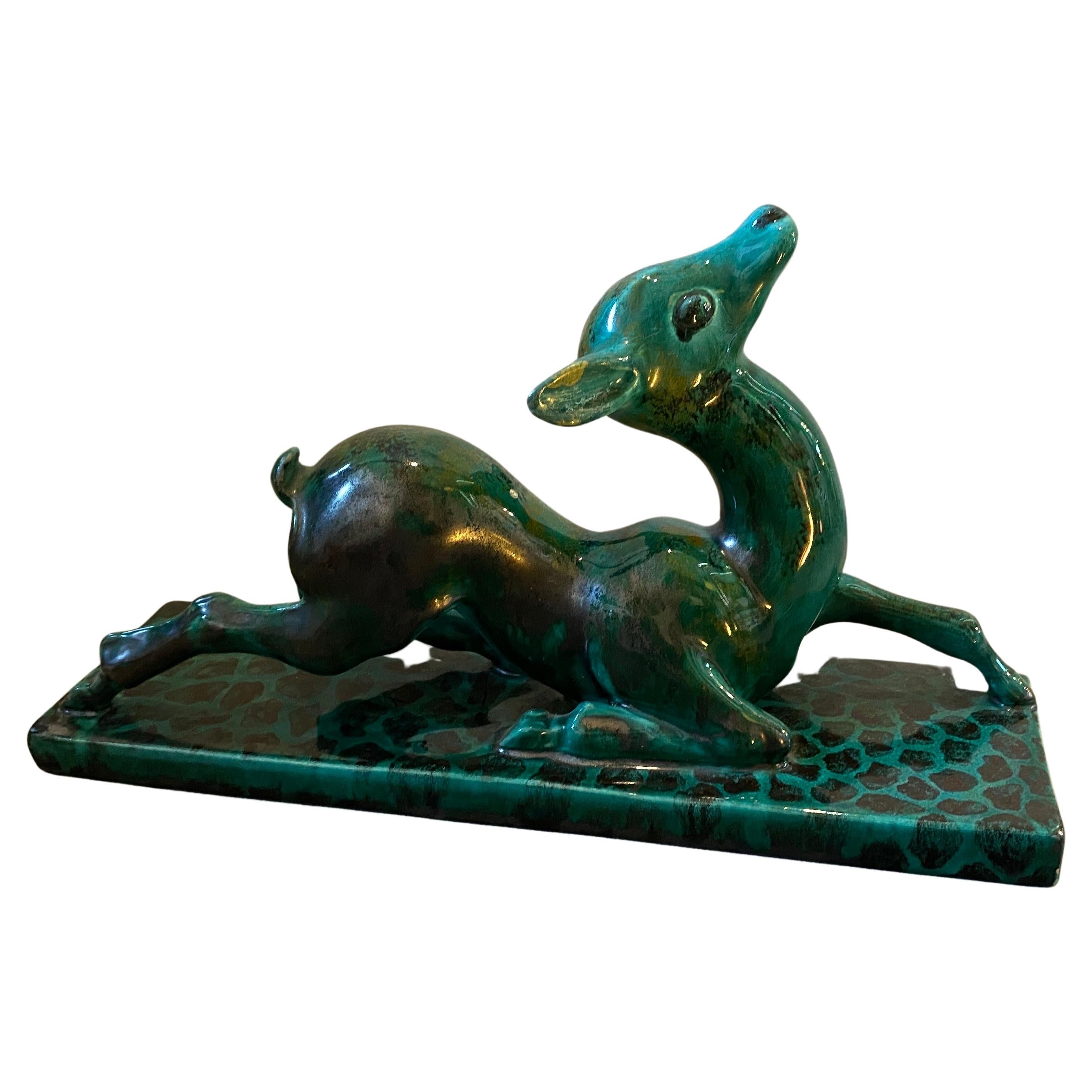 Sculpture italienne d'un faucon en céramique verte Art déco des années 1930, Egisto Fantechi en vente