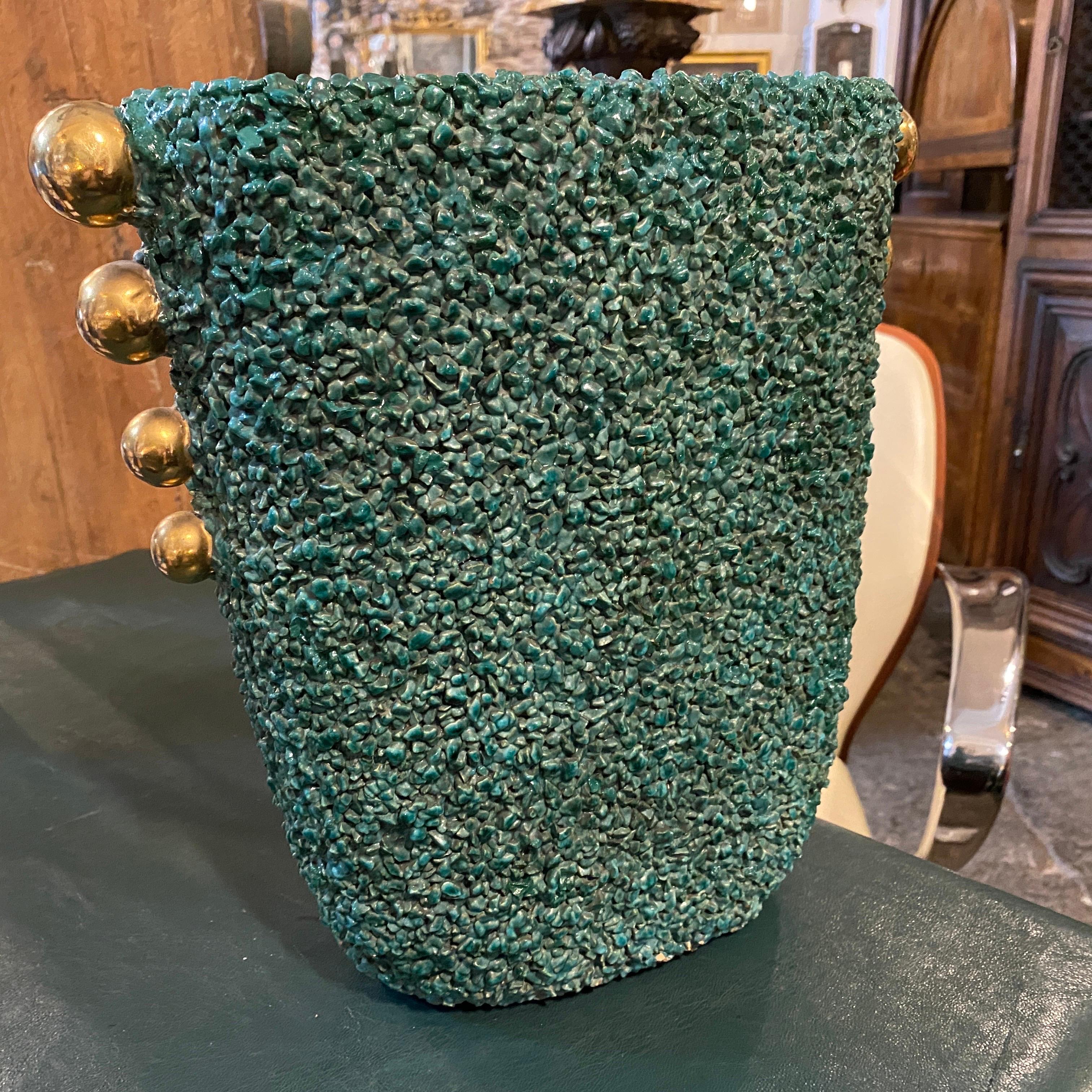 1930s Elegant Gabriele Bicchioni Art Deco Green and Gold Ceramic Italian Vase In Good Condition In Catania, Sicilia